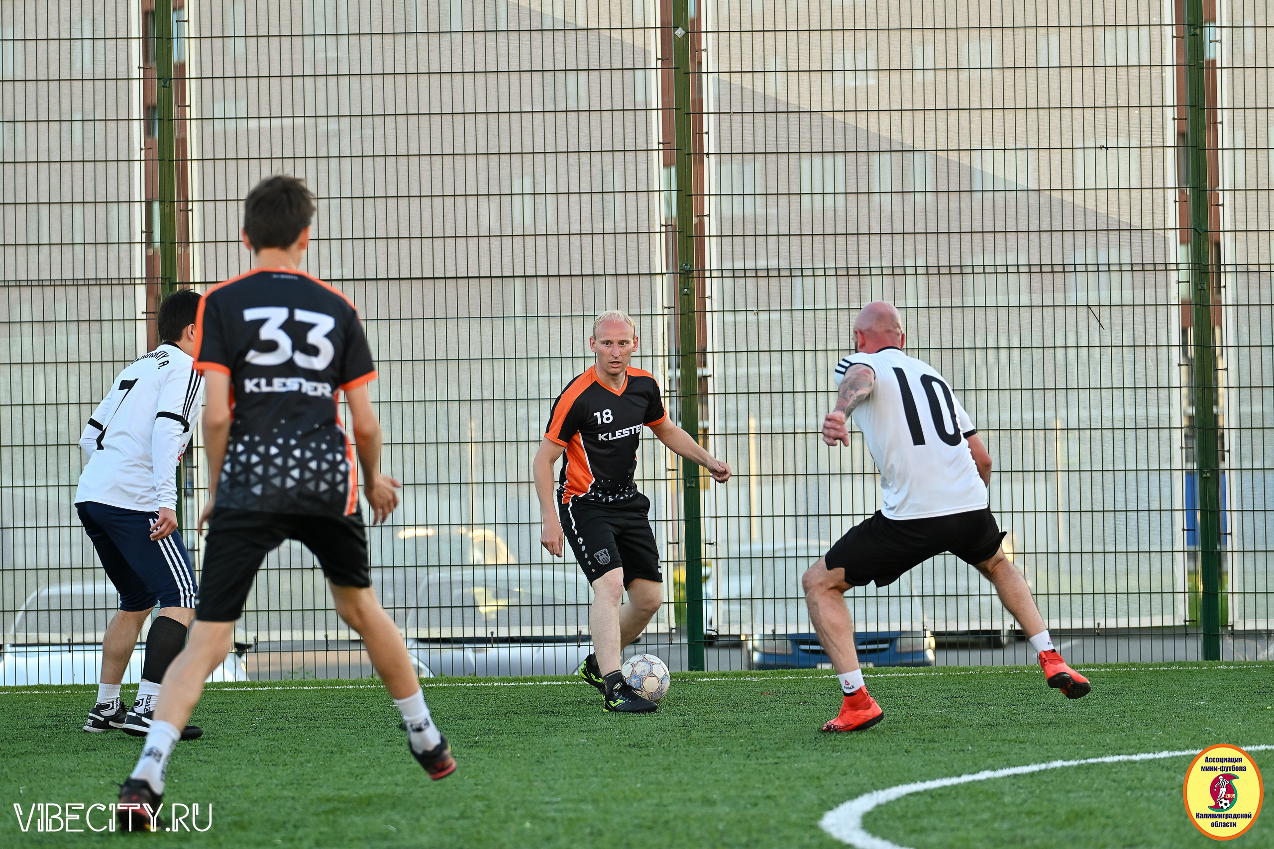 ИГРЫ МИНИ-ФУТБОЛЬНОЙ И КОРПОРАТИВНОЙ ЛИГИ. VIBECITY.RU Вайб Сити Ру Фоторепортажи Фотоотчеты Калининград