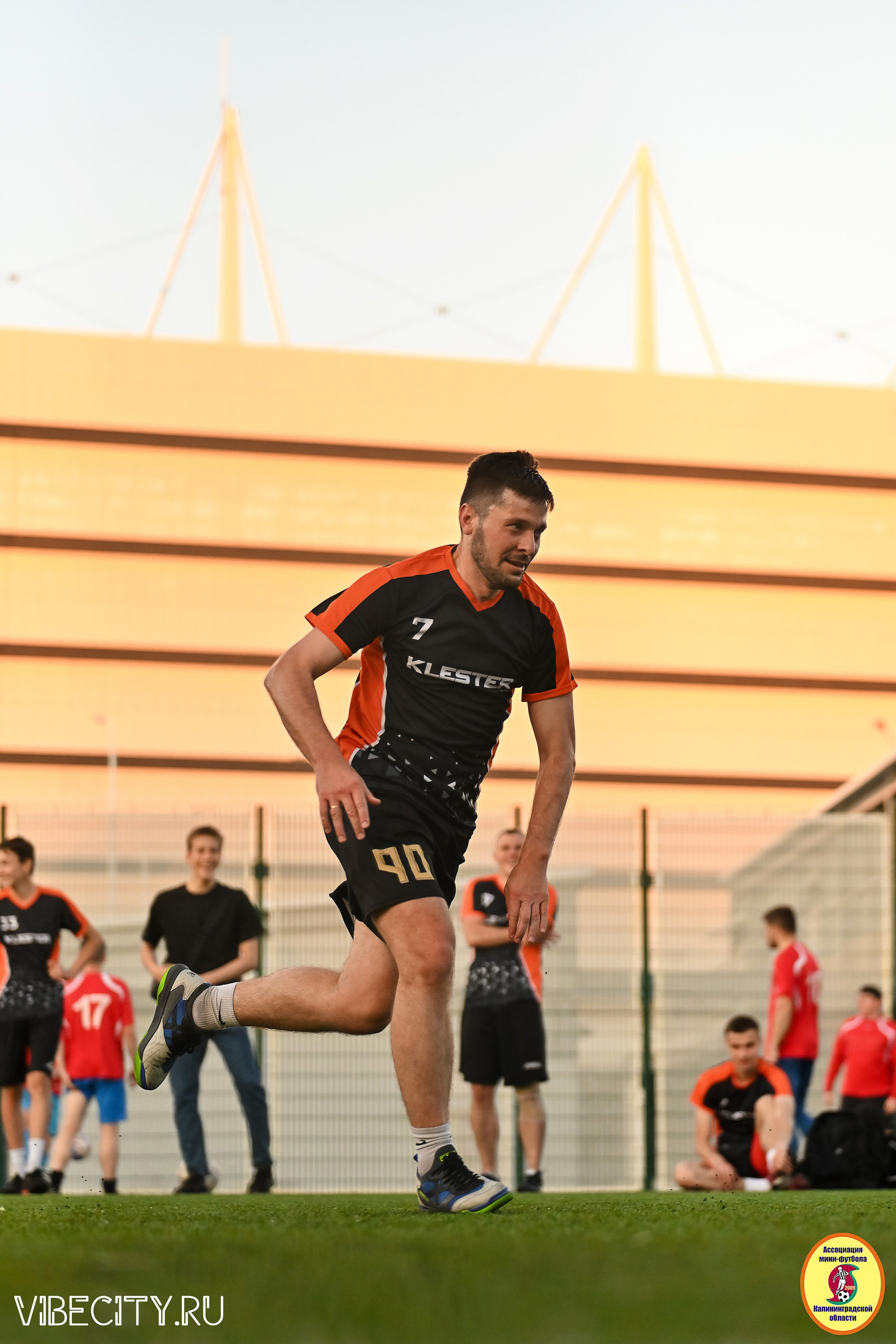 ИГРЫ МИНИ-ФУТБОЛЬНОЙ И КОРПОРАТИВНОЙ ЛИГИ. VIBECITY.RU Вайб Сити Ру Фоторепортажи Фотоотчеты Калининград