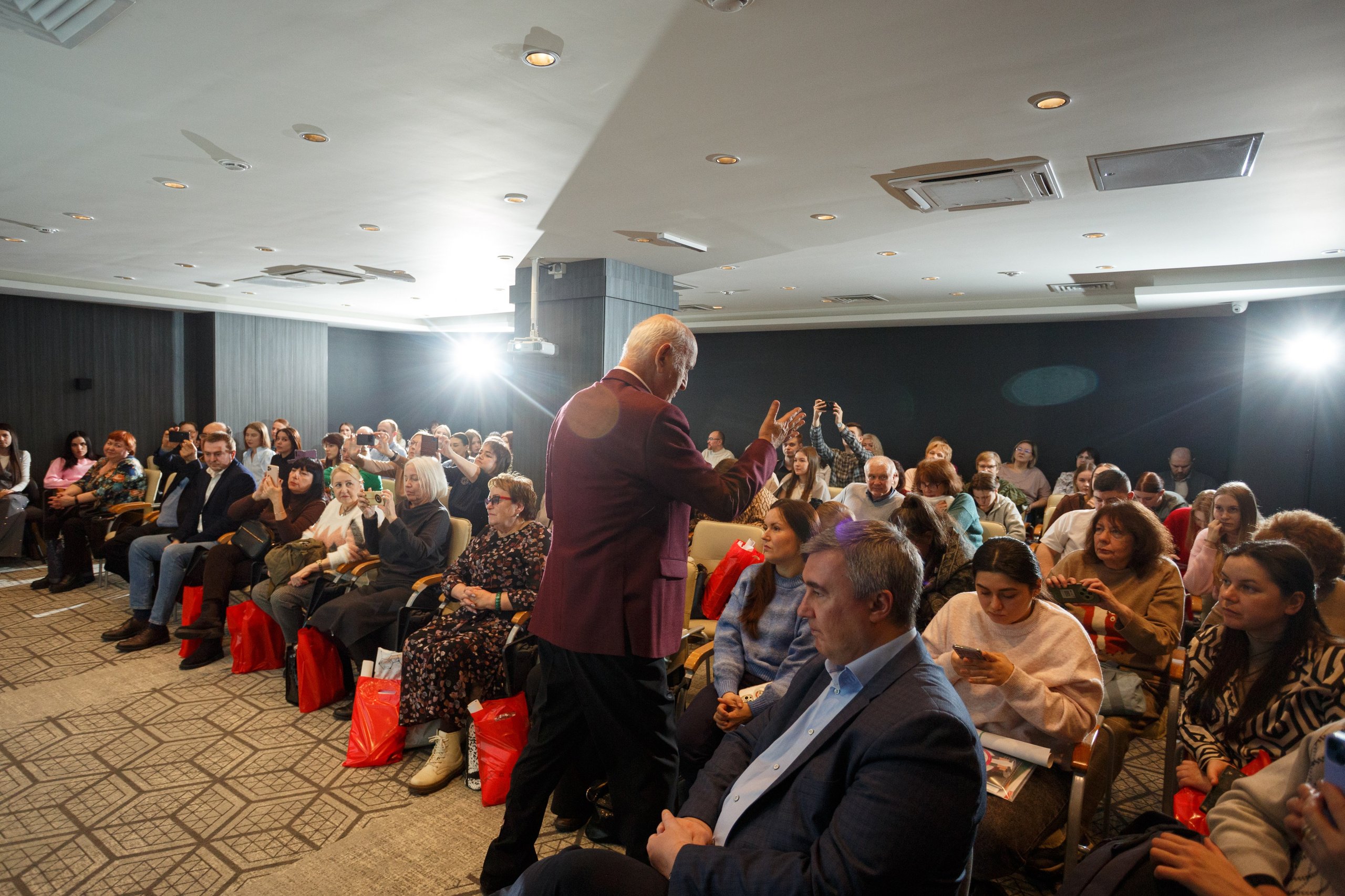 Фотосъемка медицинской конференции. Фотограф в Смоленске Михаил Буш