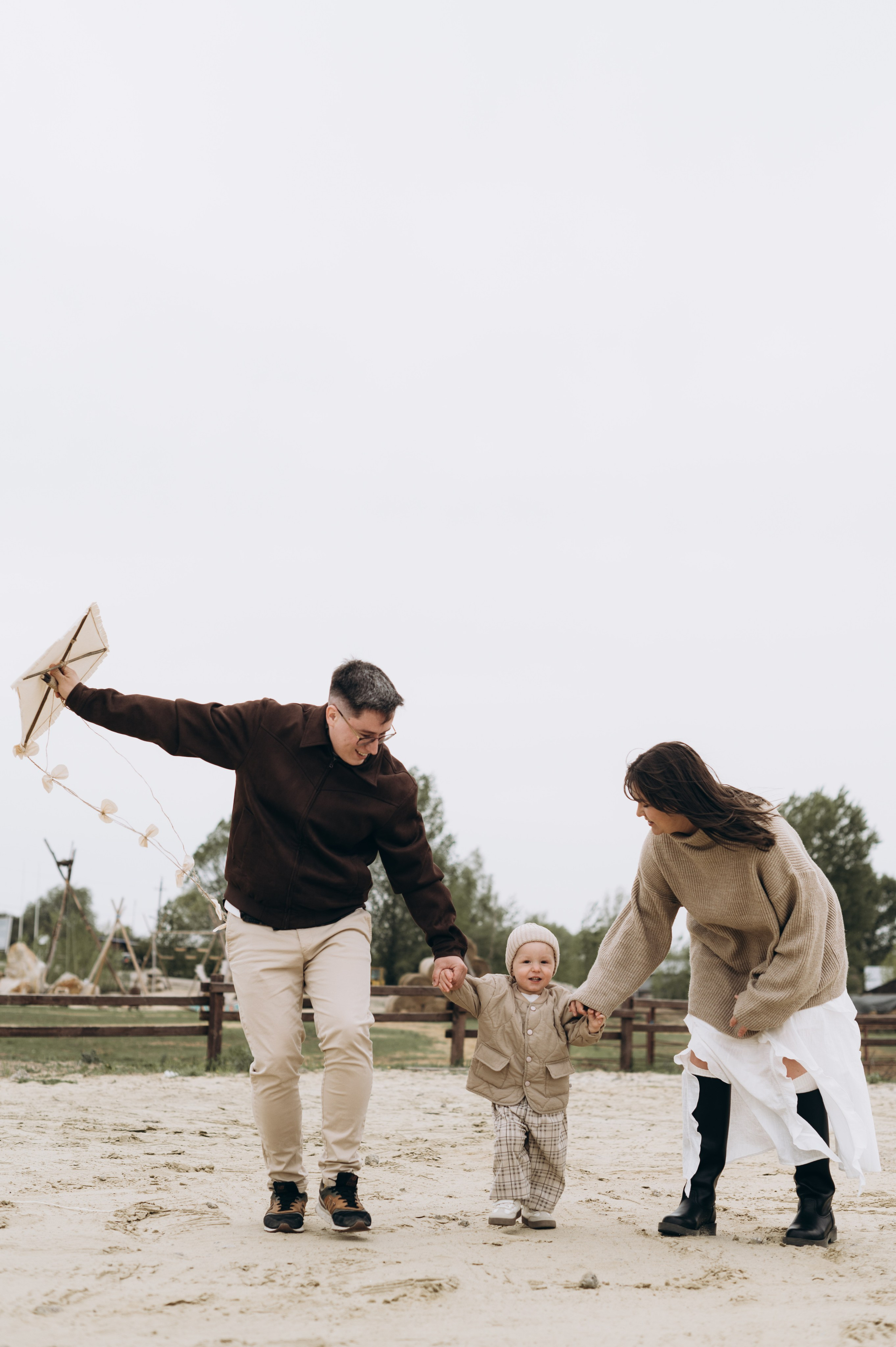 Прогулка с воздушным змеем. Семейный фотограф Воронеж Евгения Богданова