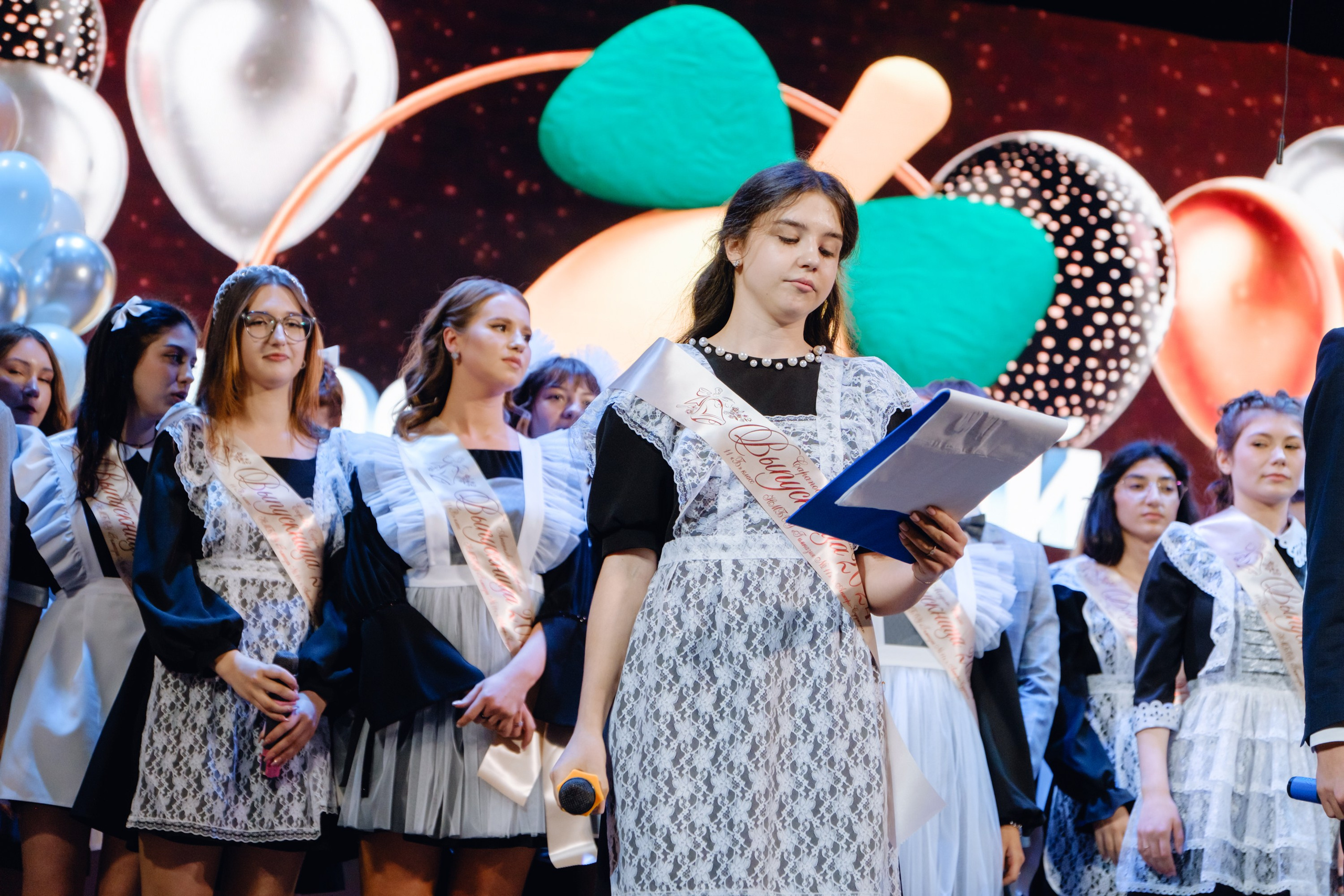 Последний звонок 11 класс. Фотограф Софья Володкина