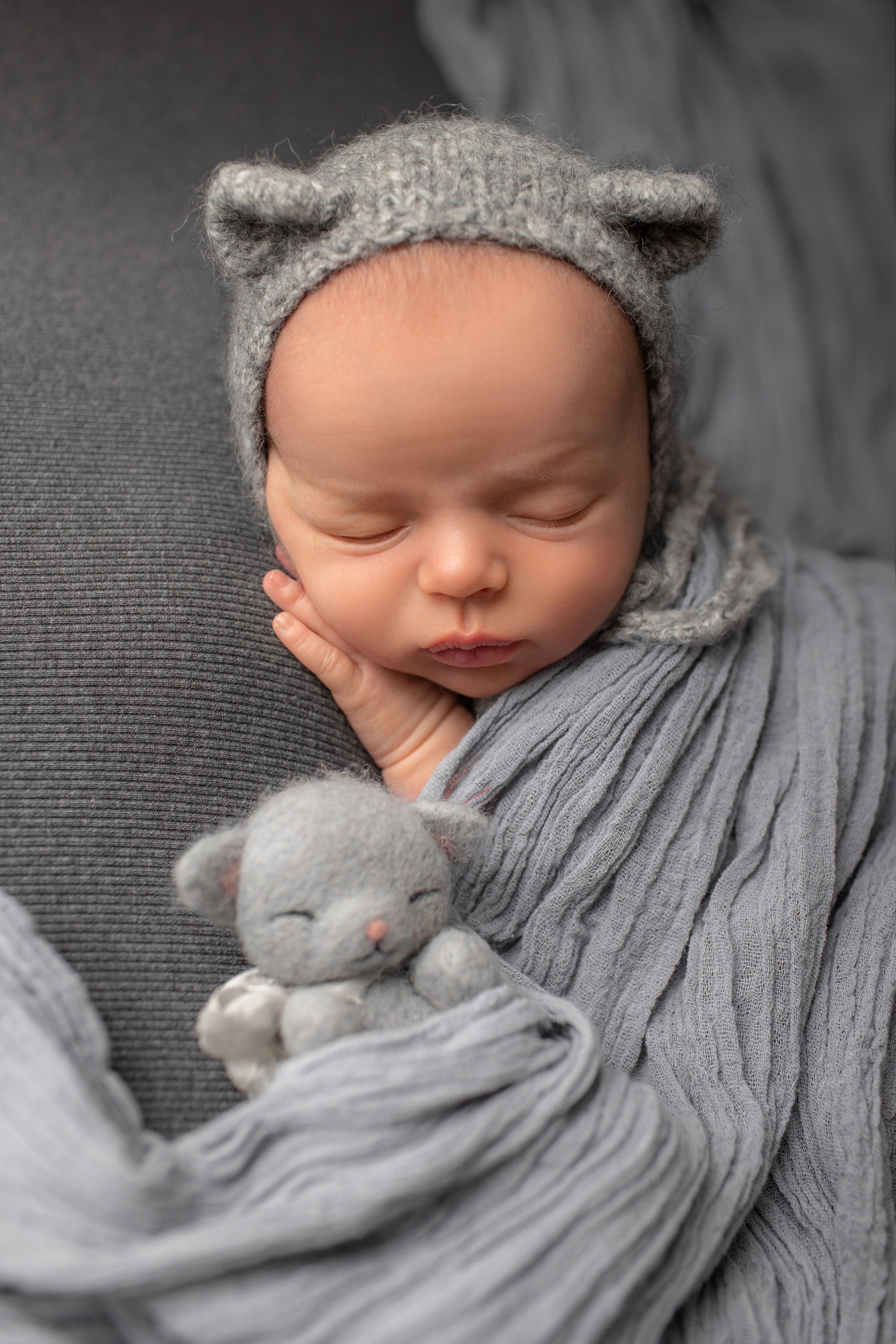 Gray. Фотограф новорожденных, семейный фотограф в Санкт-Петербурге