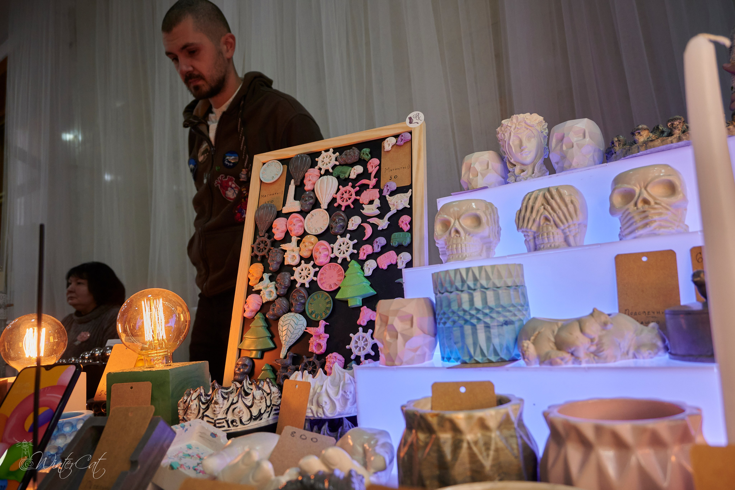 Арт Маркет 12.10.24. Портретный и репортажный фотограф в Магадане Андрей Нефедов WinterCatPhoto