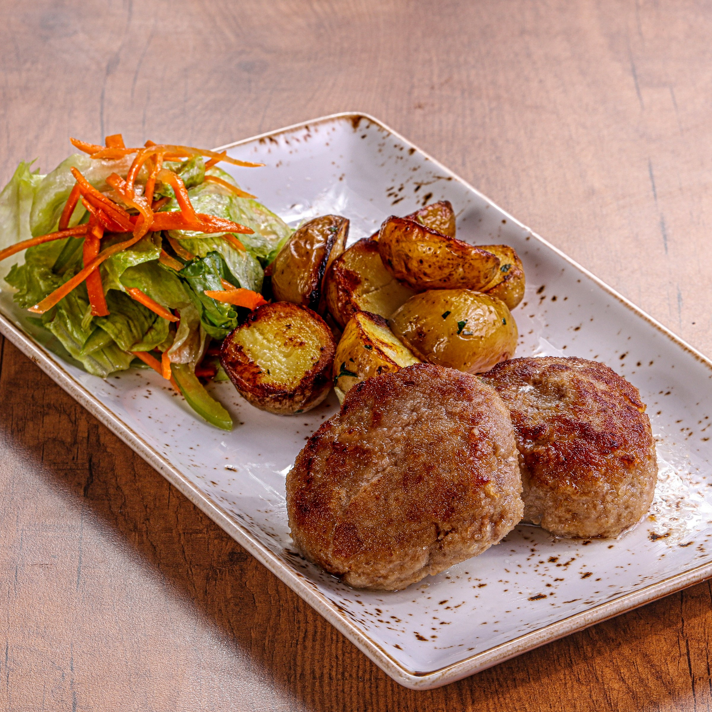 Фотосъемка блюд европейской кухни. Заказ по тел.: +7 (906) 006-90-22. Фуд-фотограф Андрей Старостин — съемка еды в Москве. 9000 руб. в час