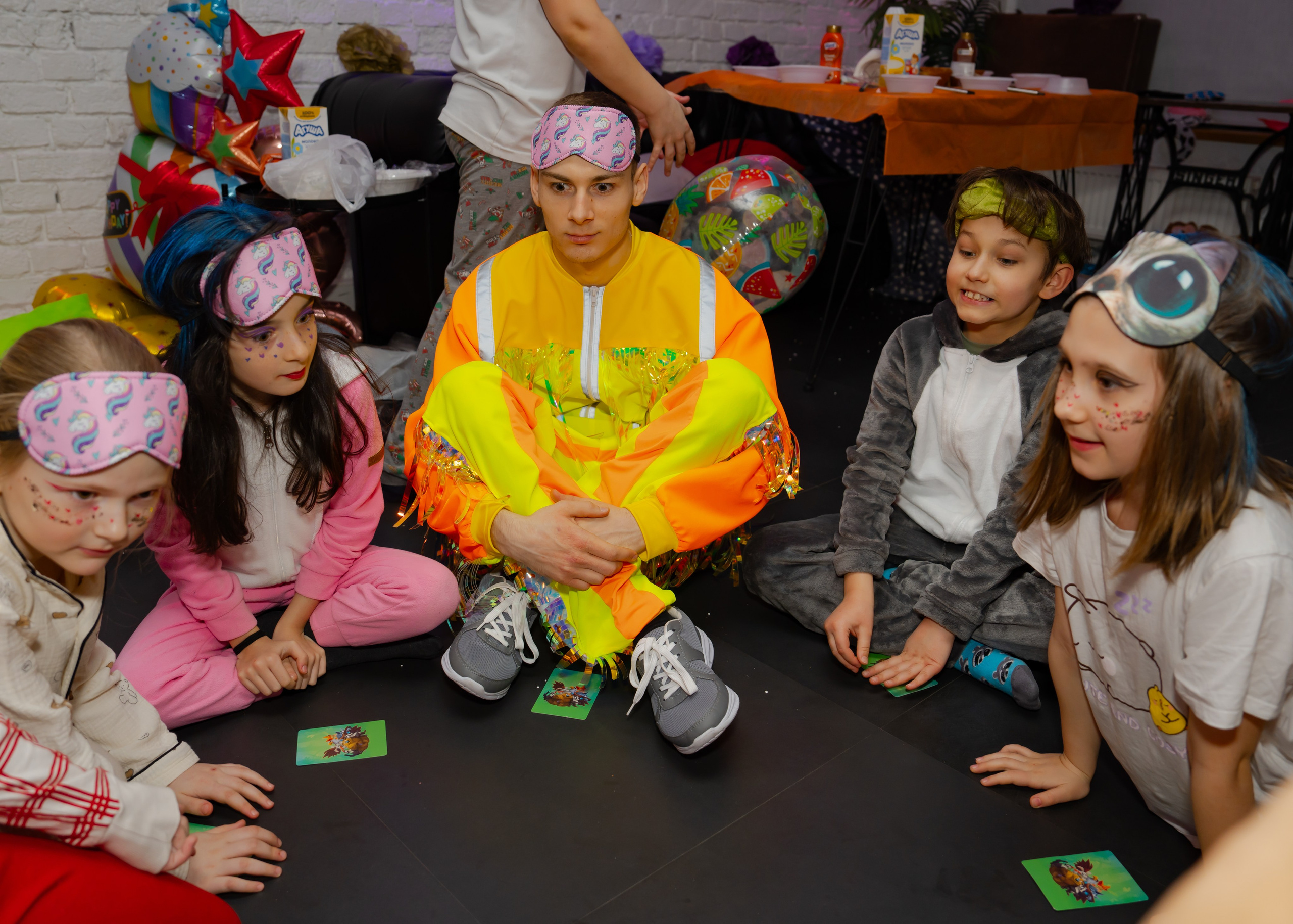 Битва подушками. Крамер Юлиана детский и семейный фотограф