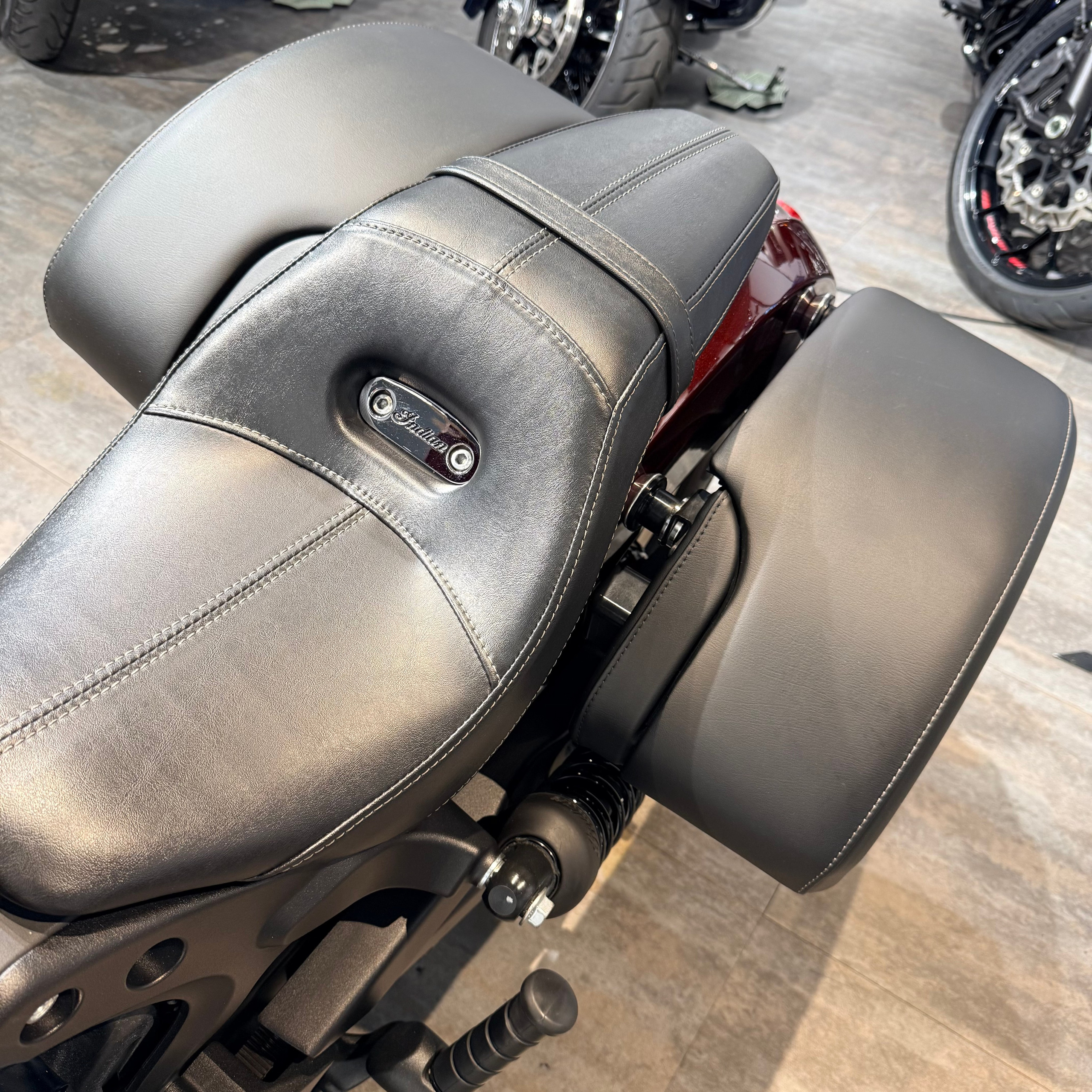 2022 INDIAN Scout Touring Maroon Metallic (VIN *56KM*0101). Hello Davidson, Москва. Только хорошие мотоциклы…