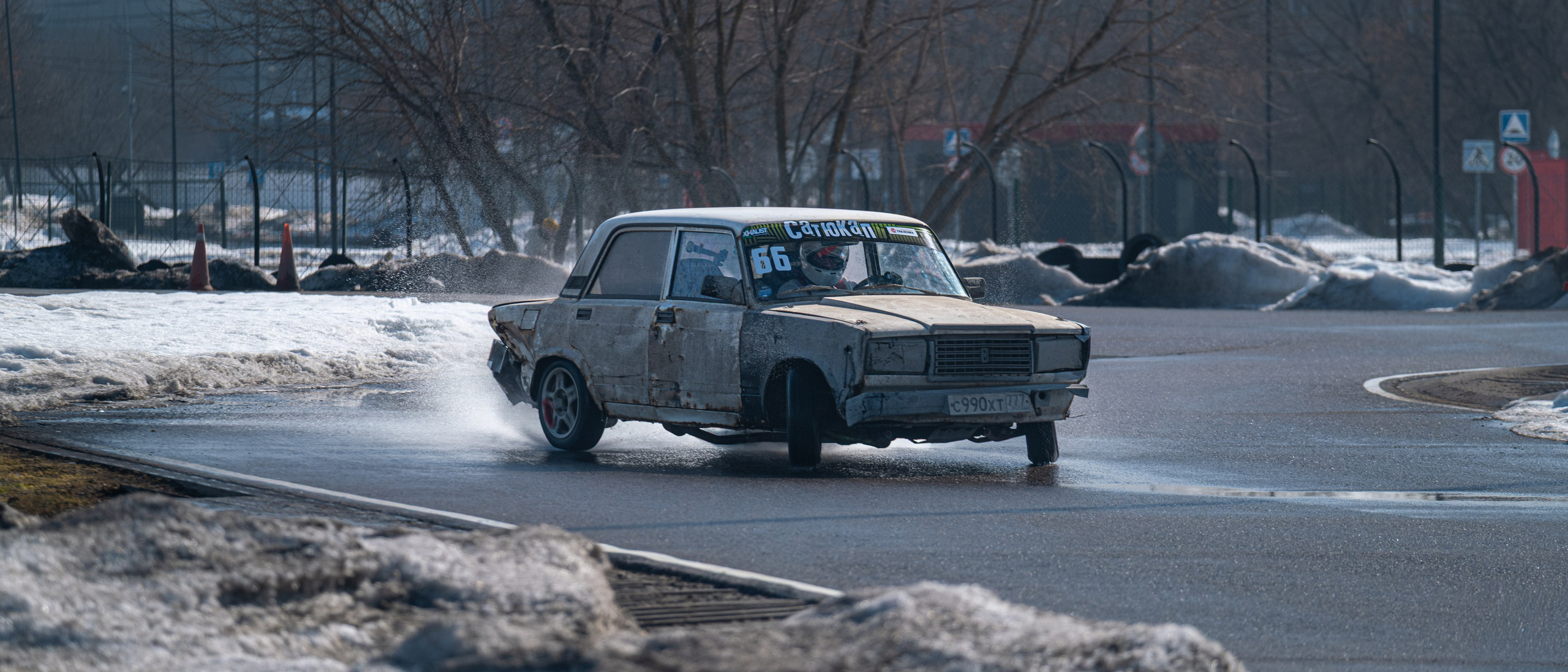 Спортивная автомобильная съемка. Malenkyia