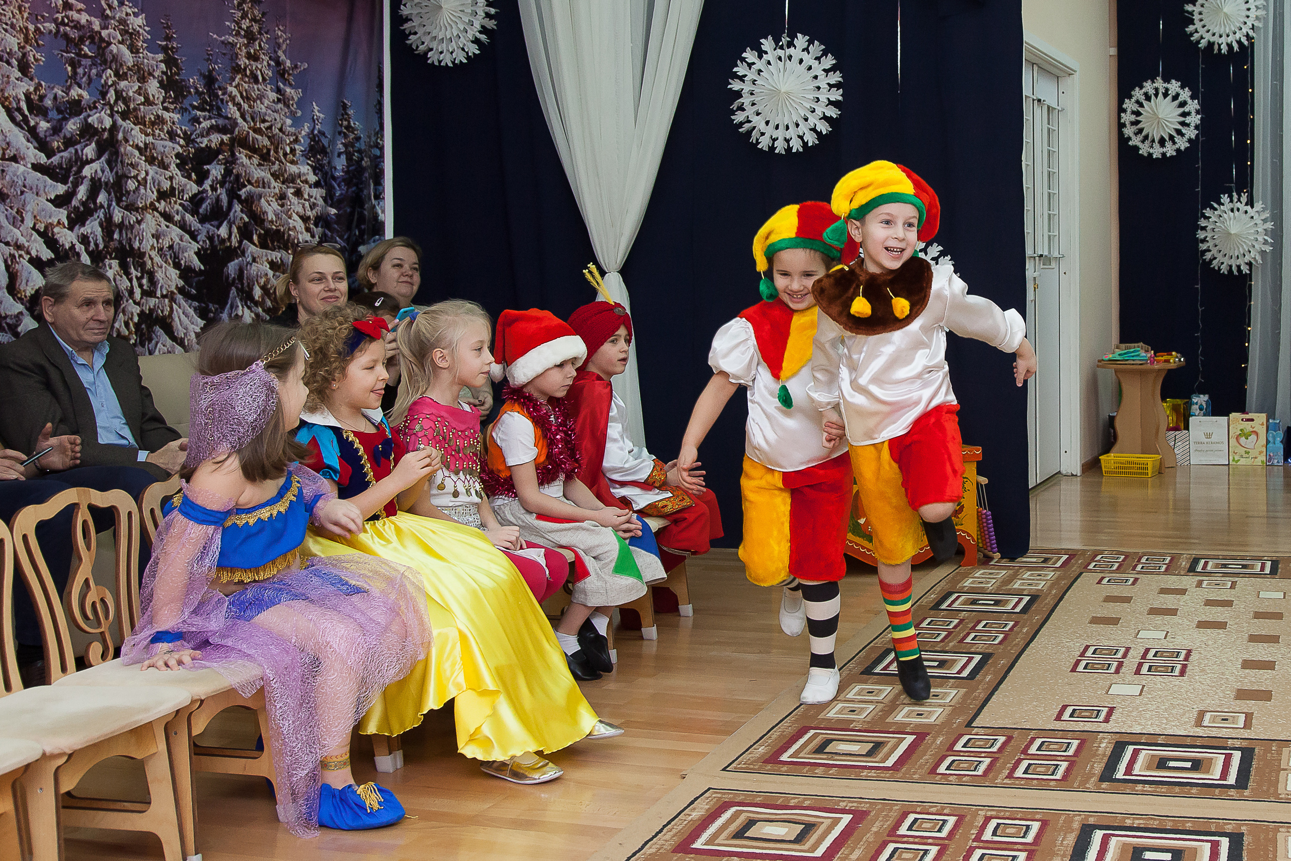 Праздники в Детском Саду. Выпускные альбомы Москва. Фотограф Шукурова Кристина