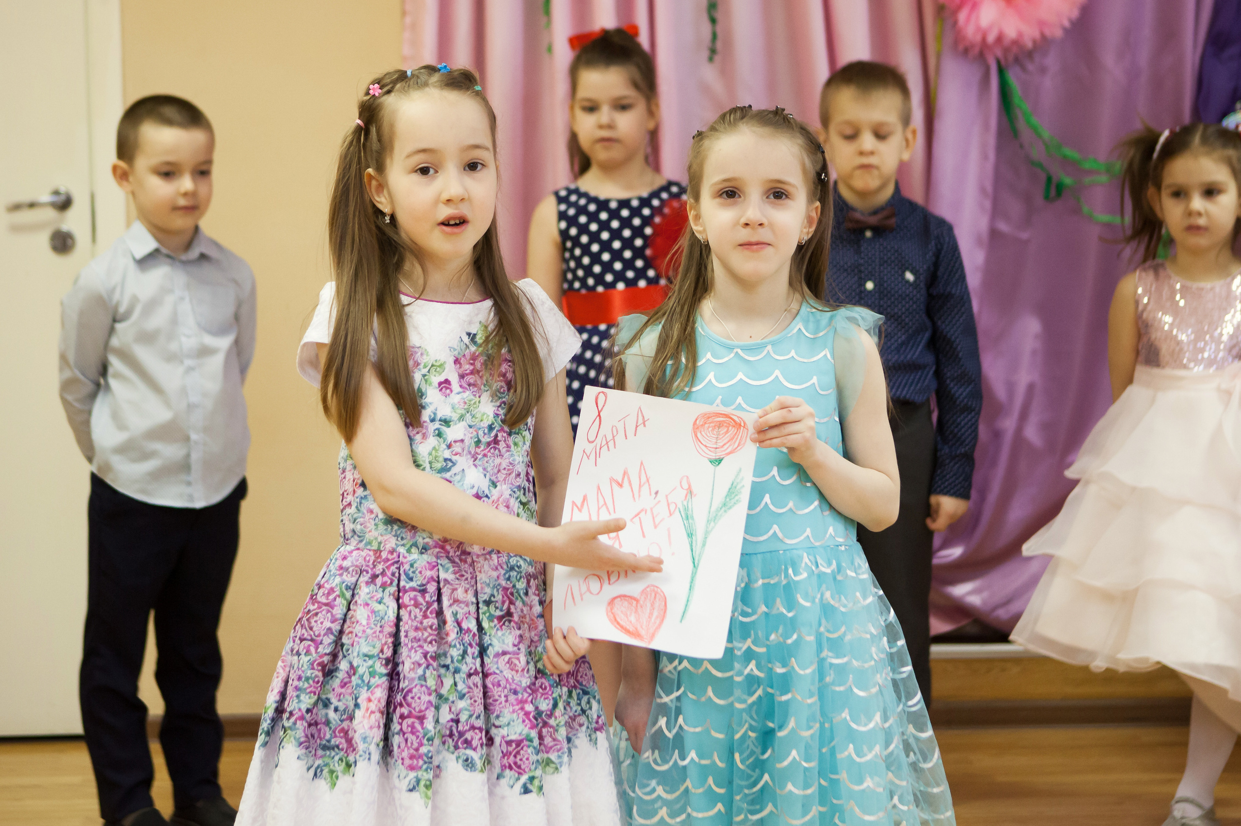 Праздники в Детском Саду. Выпускные альбомы Москва. Фотограф Шукурова Кристина