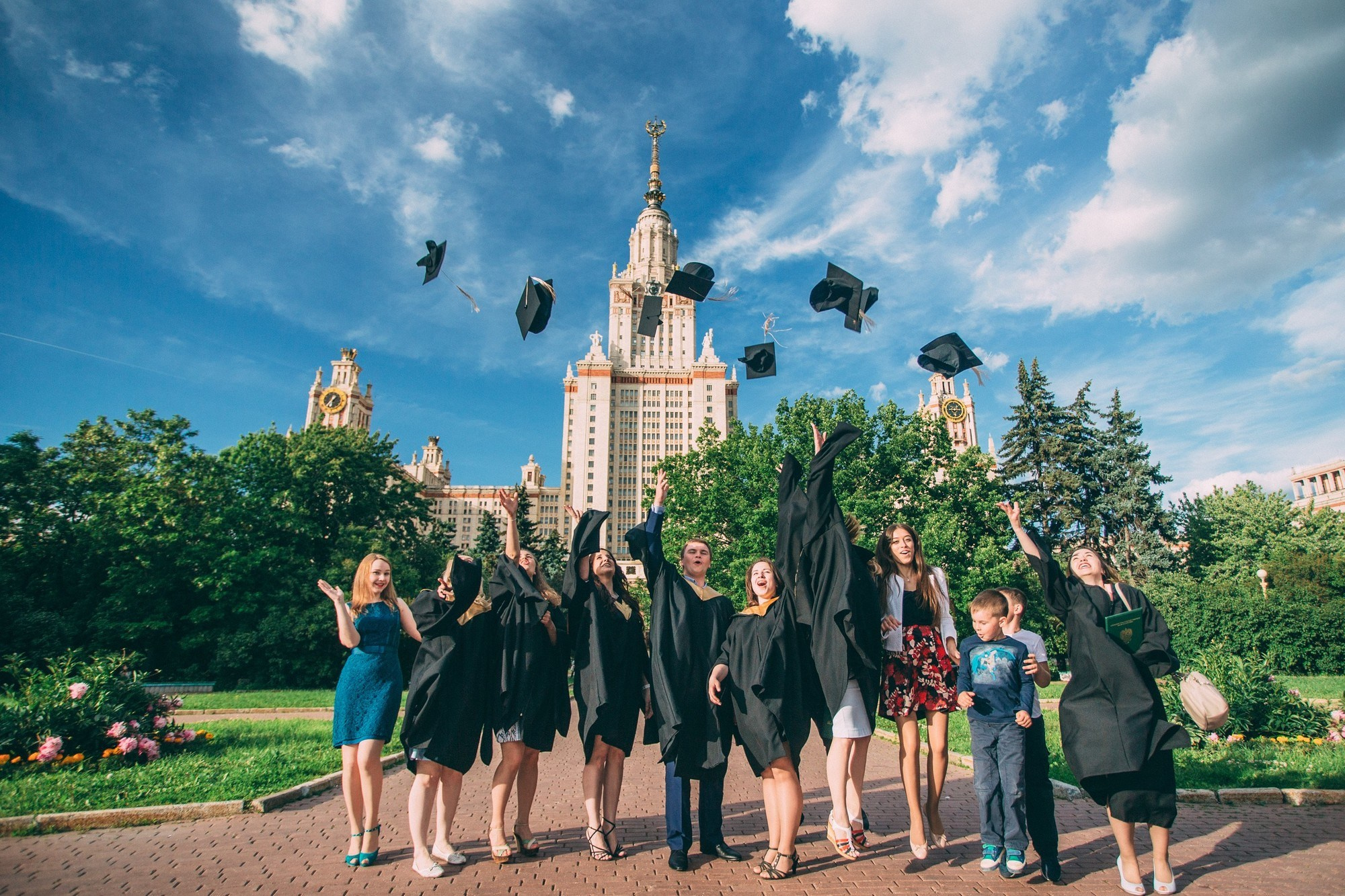 Фотограф на выпускной в вузе | Стильные и атмосферные кадры
