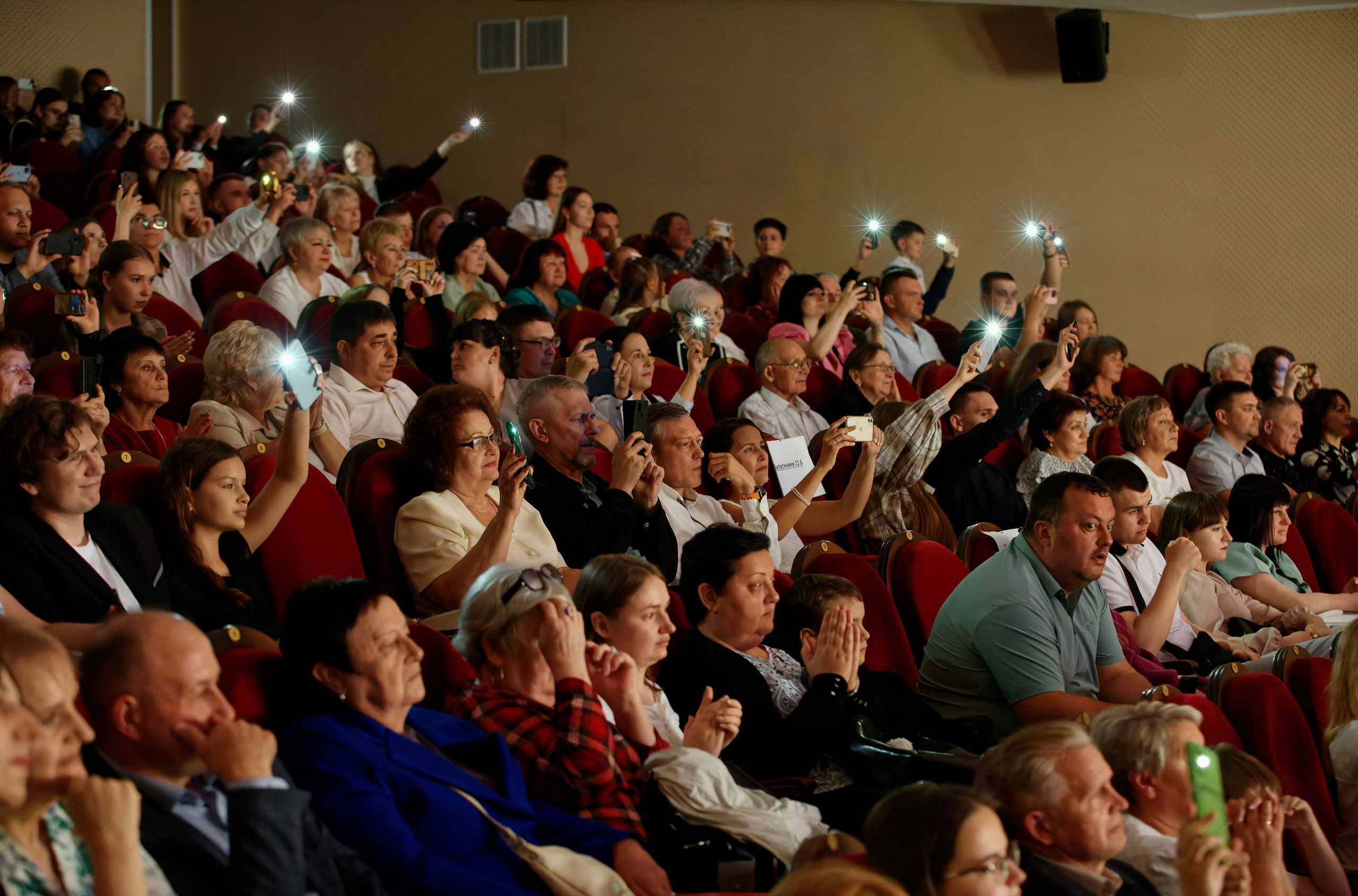 Выпускной школы 56 11Б. Семейный фотограф — Макс Белогрудов