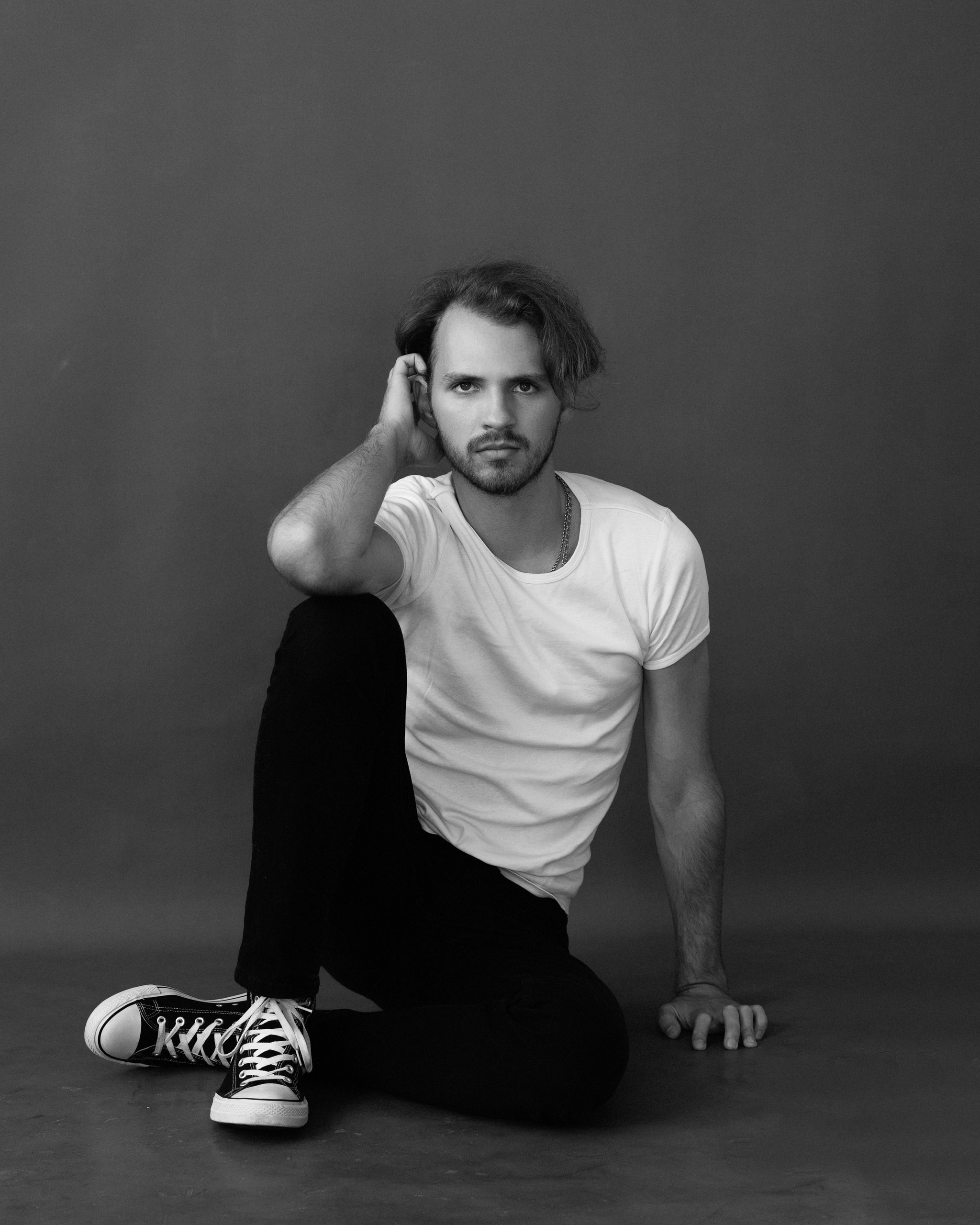 Иван, 188 см, 48-50 р-р. KED Production — продакшн из СПб. Создаём фото, видео и контент, который помогает брендам и селлерам продавать больше