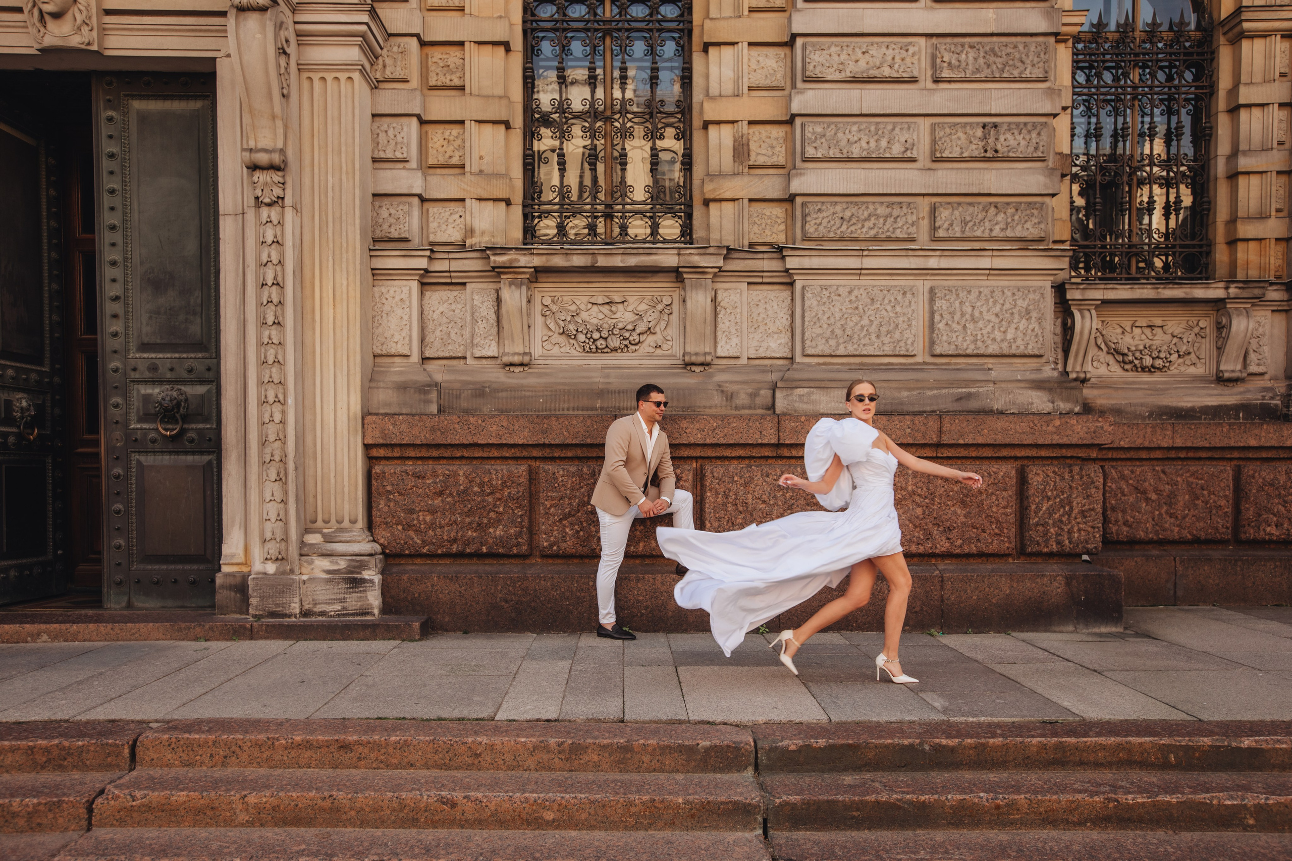 Сборы в Dom Boutique Hotel 5* и прогулка. Свадебный и семейный фотограф в Санкт-Петербурге и Сестрорецке