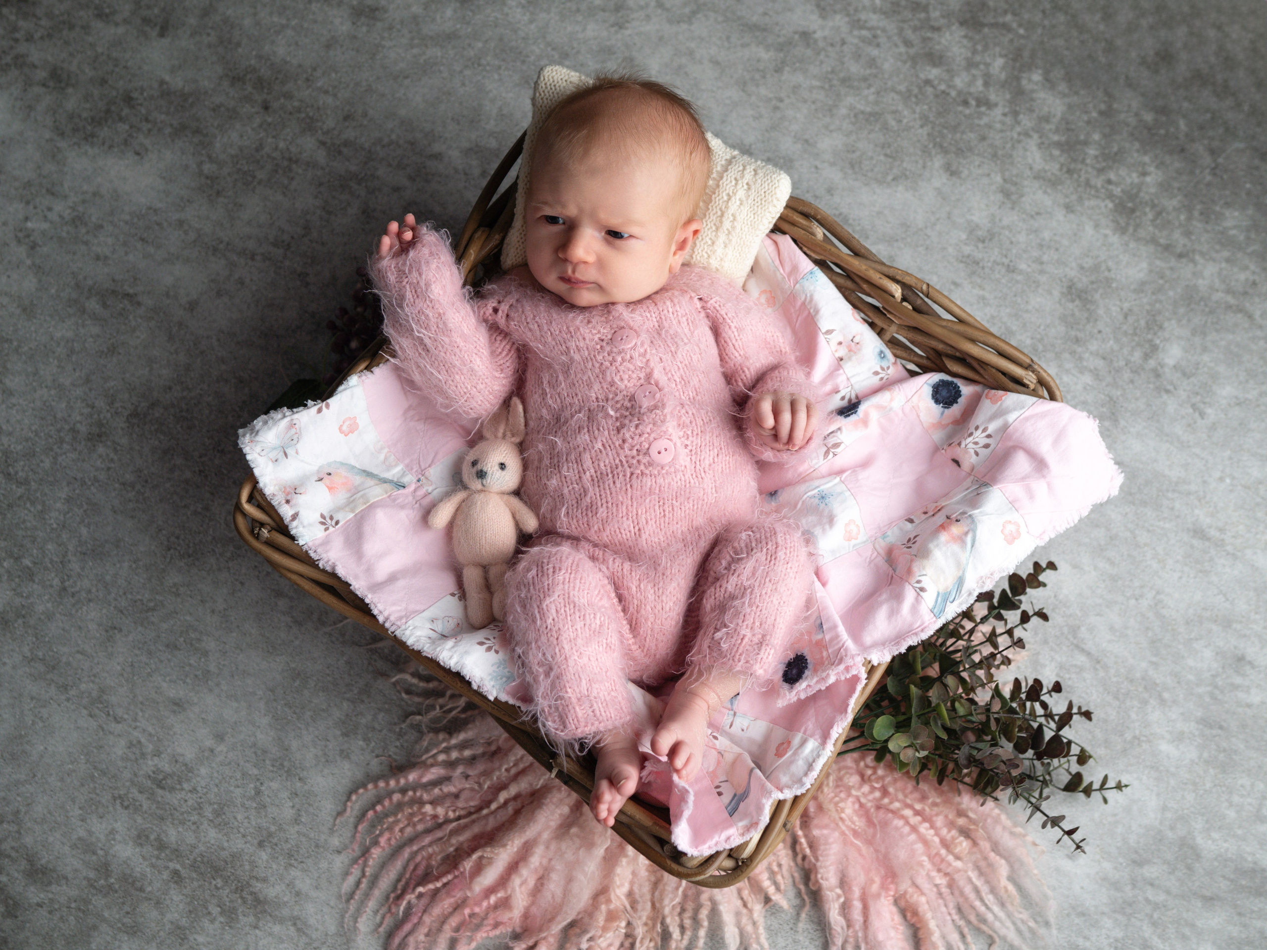 НьюБорн Алиса. Фотограф Зинаида Евдокимова