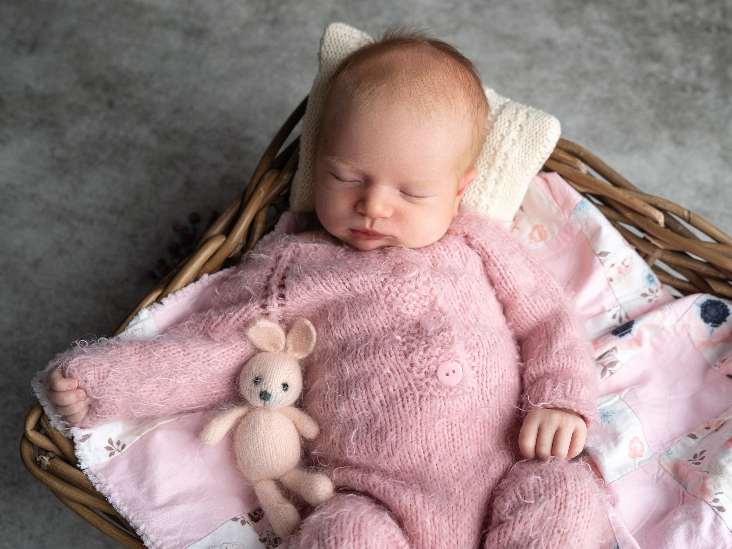 НьюБорн Алиса. Фотограф Зинаида Евдокимова