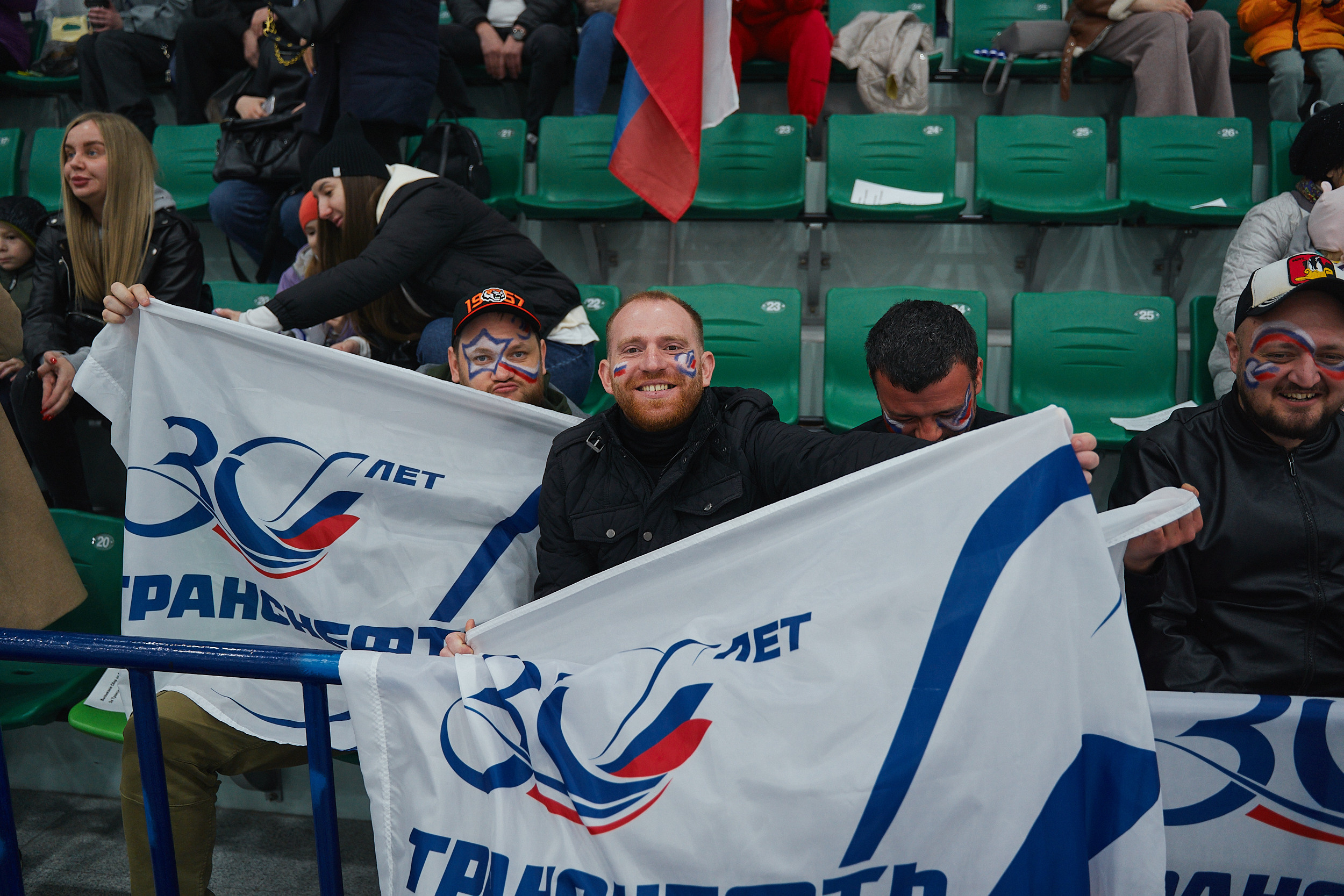 Транснефть и Газпром дружеский матч по хоккею. Фотограф в Хабаровске