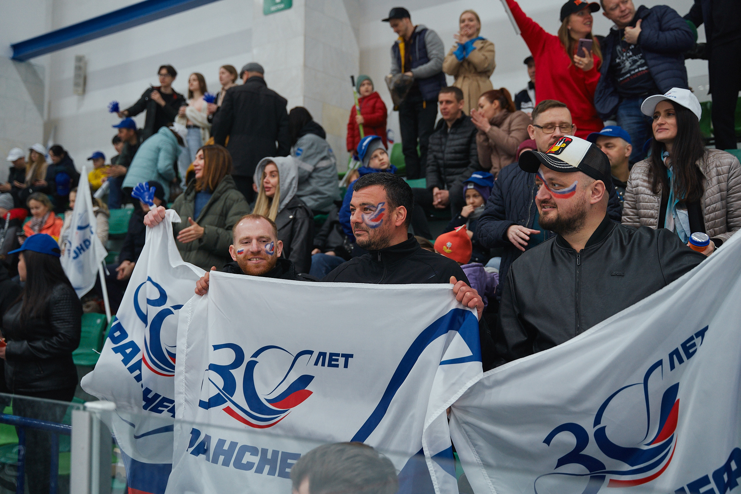 Транснефть и Газпром дружеский матч по хоккею. Фотограф в Хабаровске