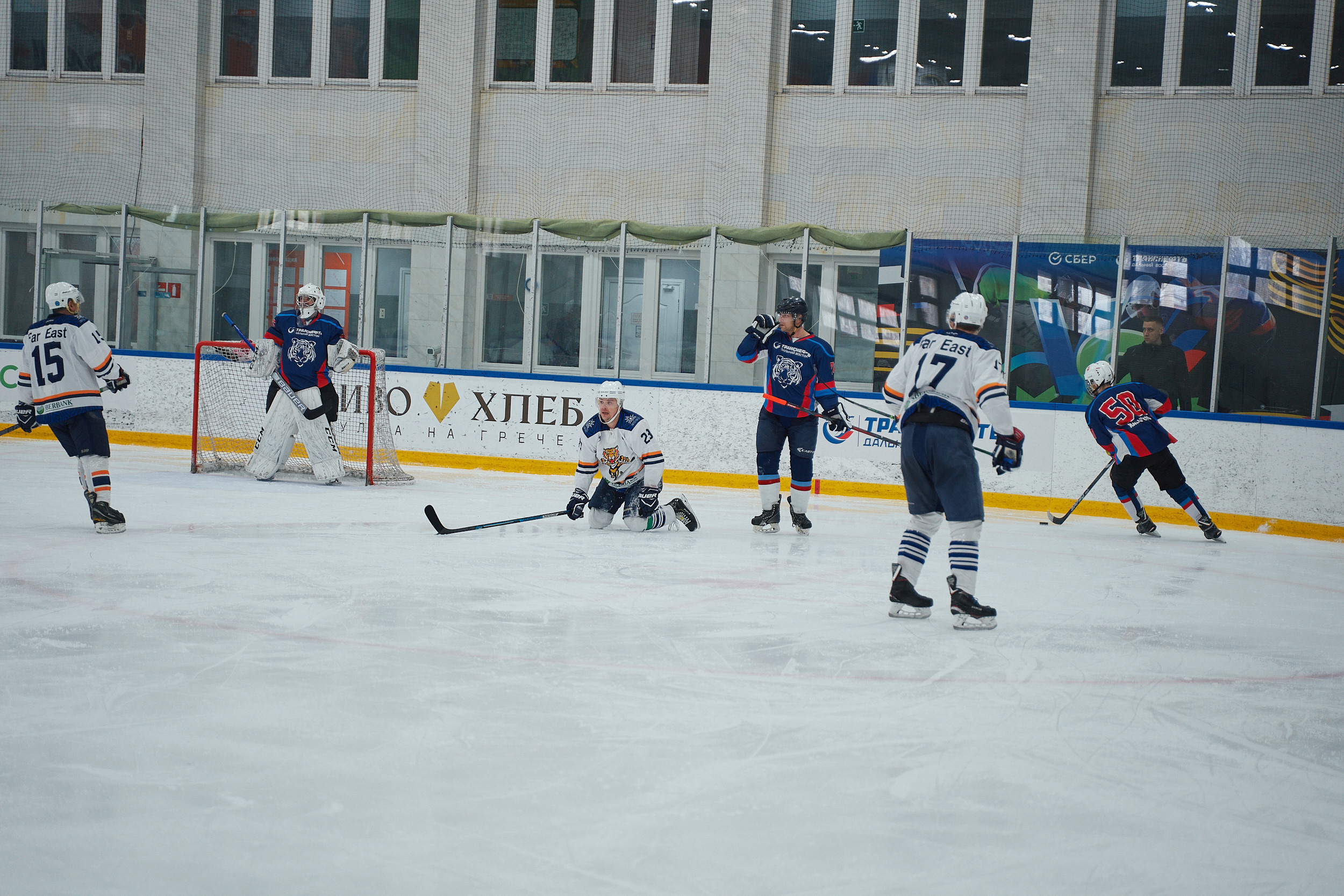 Транснефть и Газпром дружеский матч по хоккею. Фотограф в Хабаровске