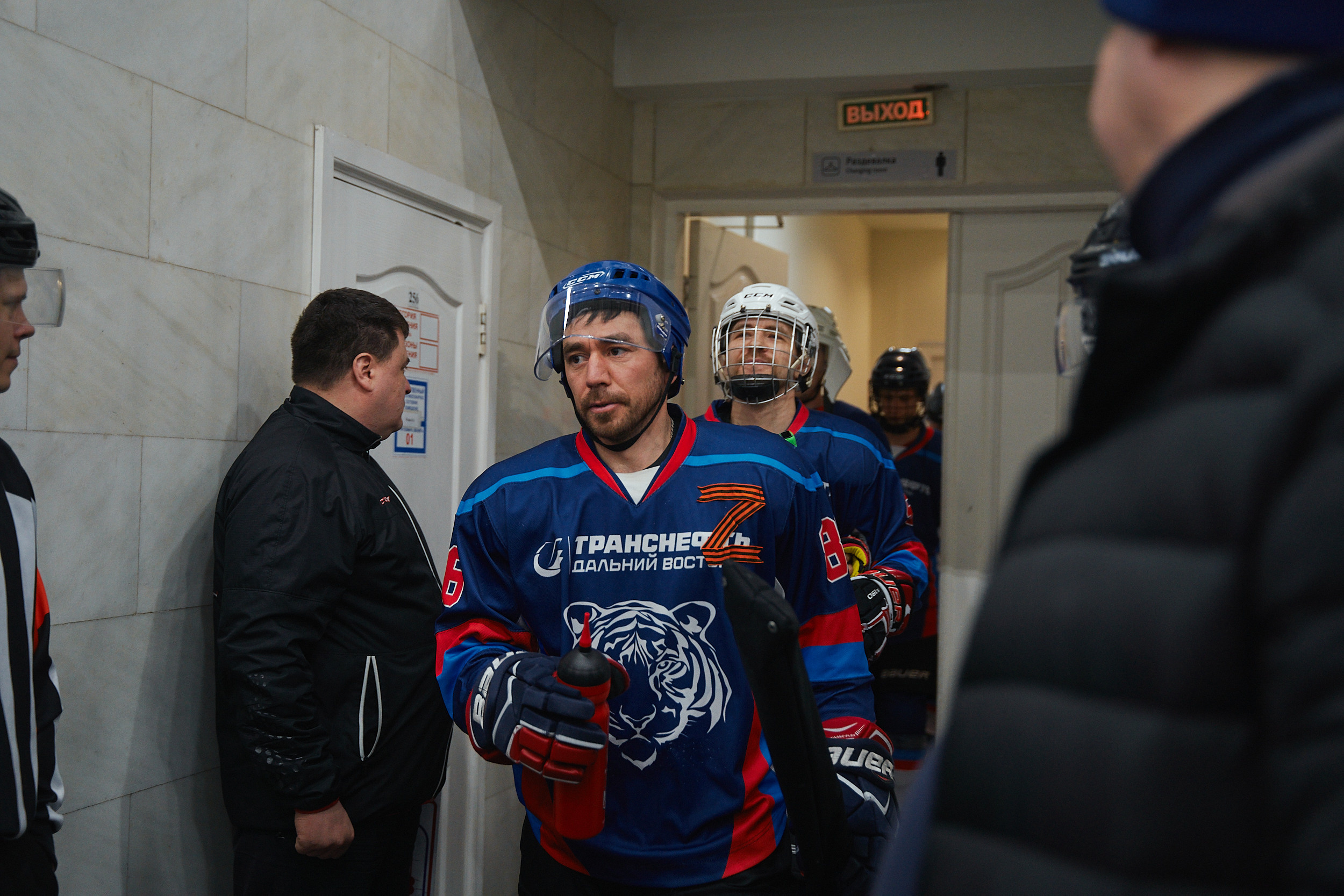 Транснефть и Газпром дружеский матч по хоккею. Фотограф в Хабаровске