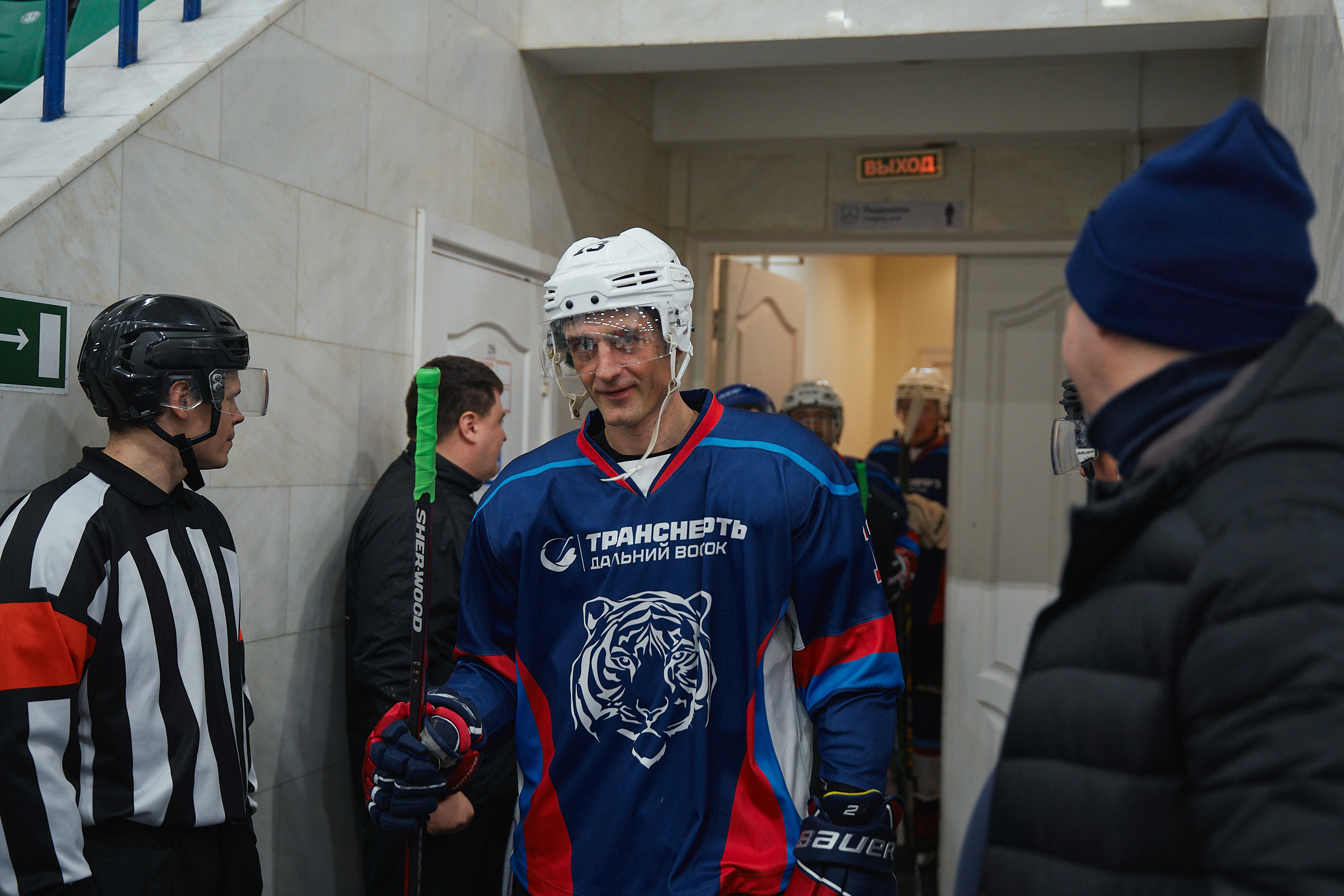 Транснефть и Газпром дружеский матч по хоккею. Фотограф в Хабаровске