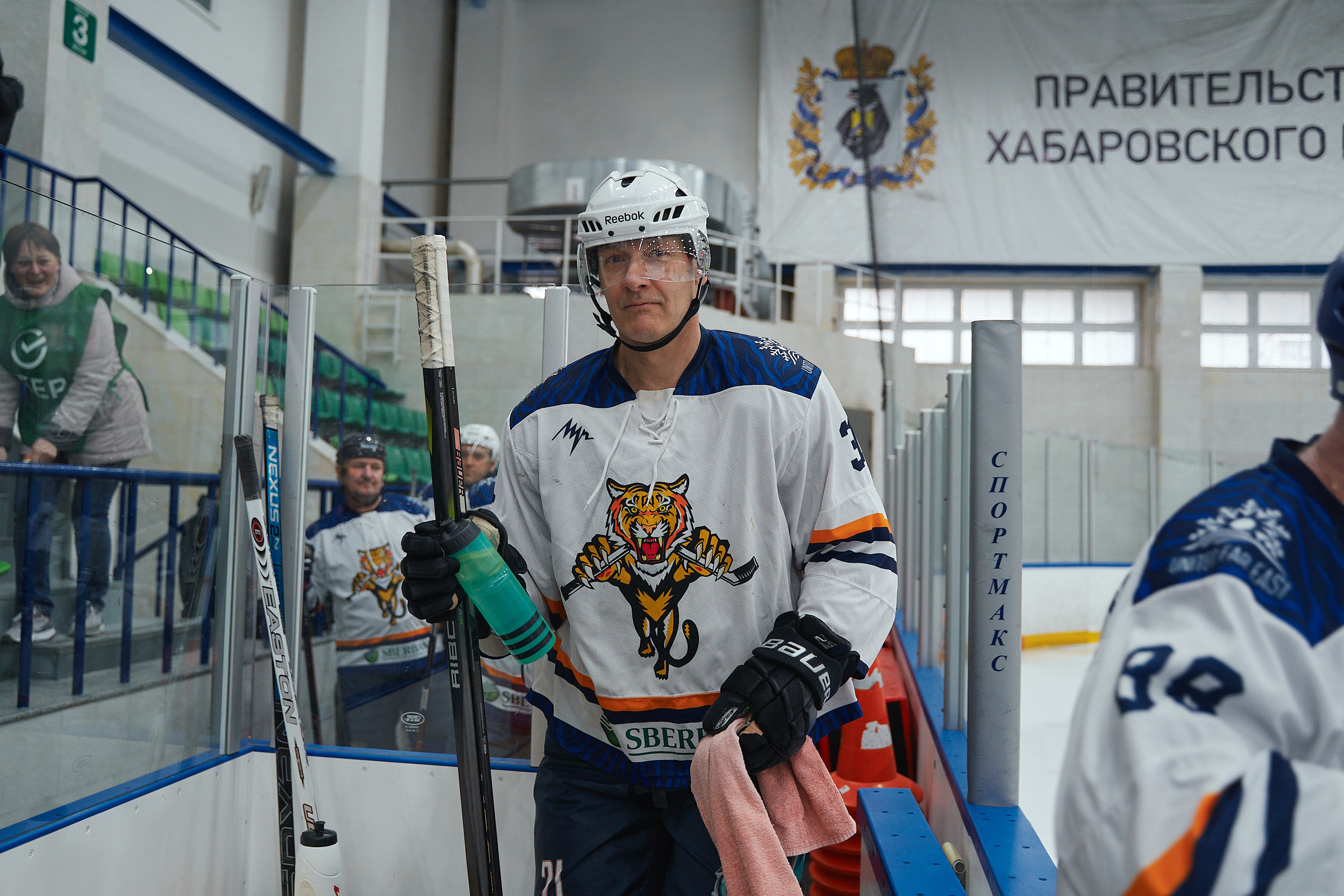 Транснефть и Газпром дружеский матч по хоккею. Фотограф в Хабаровске