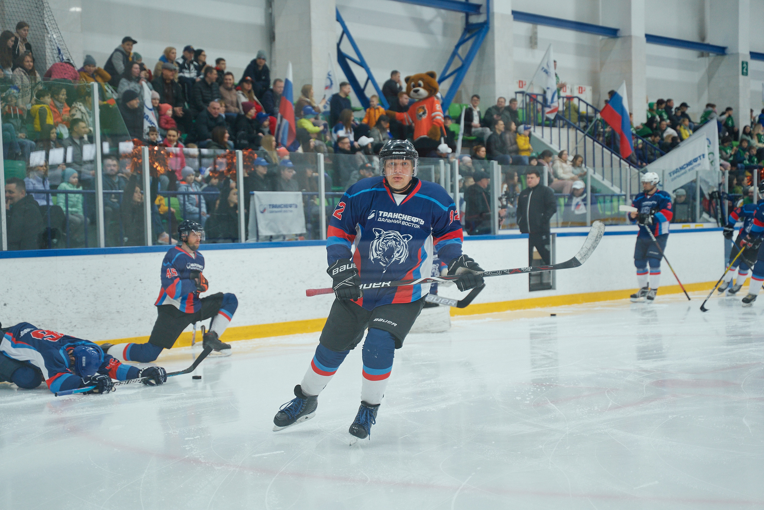 Транснефть и Газпром дружеский матч по хоккею. Фотограф в Хабаровске