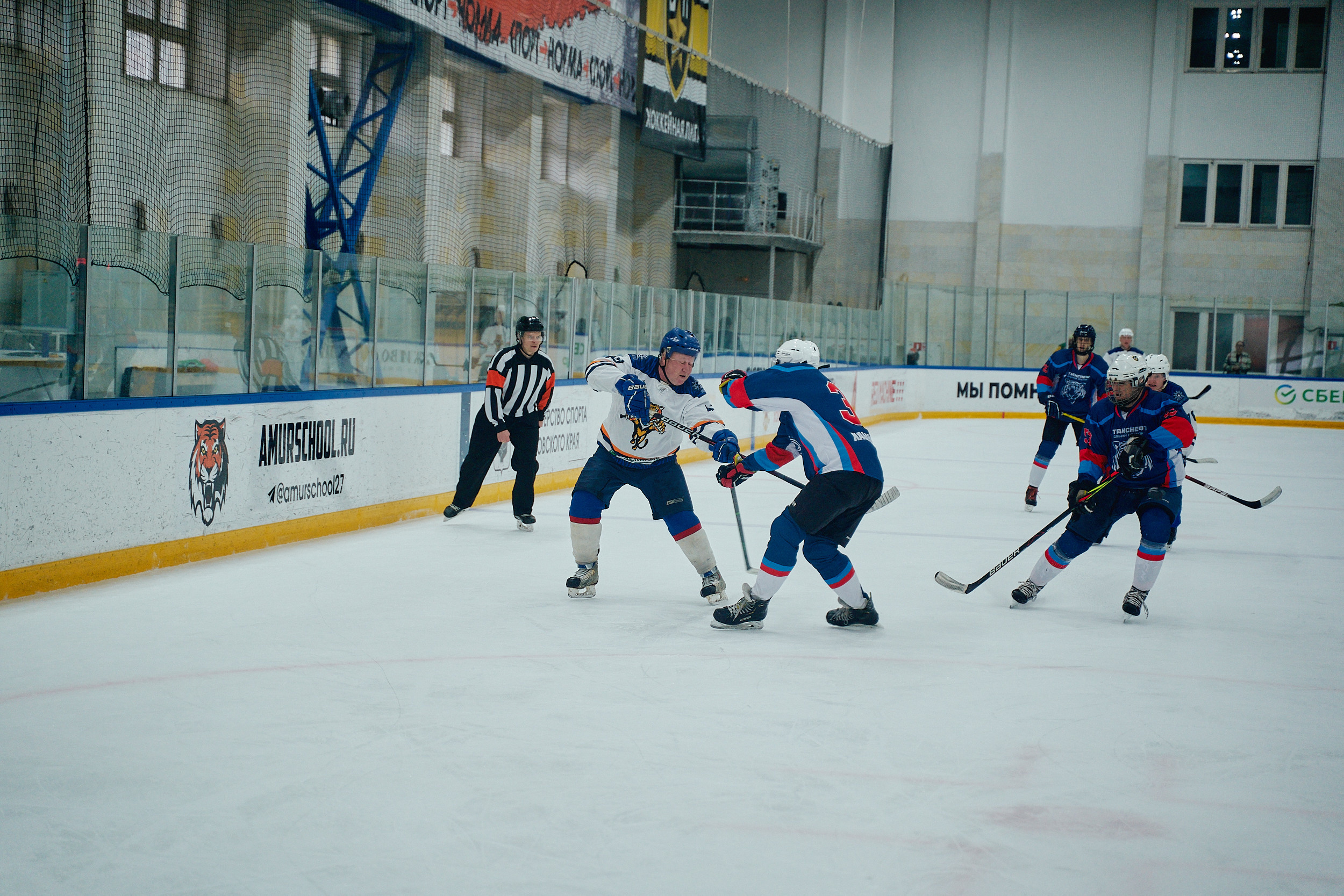 Транснефть и Газпром дружеский матч по хоккею. Фотограф в Хабаровске