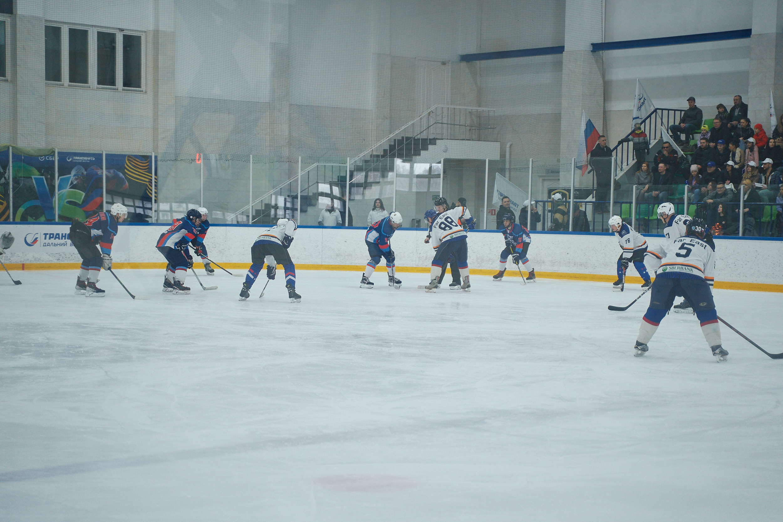 Транснефть и Газпром дружеский матч по хоккею. Фотограф в Хабаровске