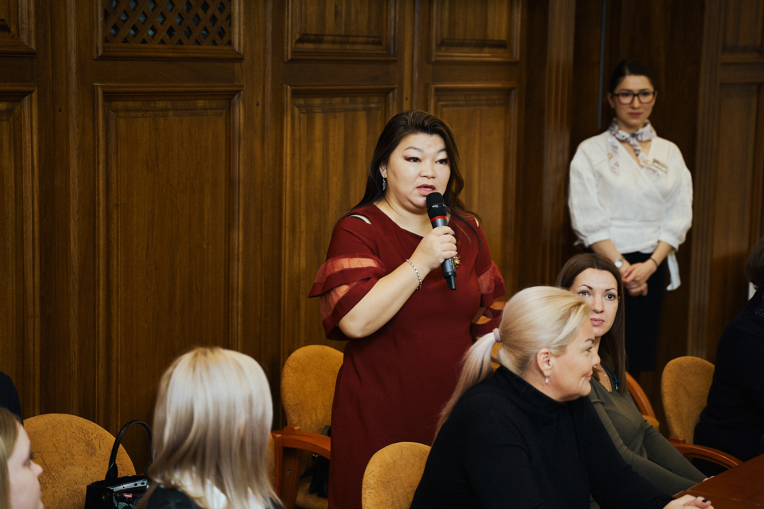 Мой бизнес «Дом приемов». Фотограф в Хабаровске