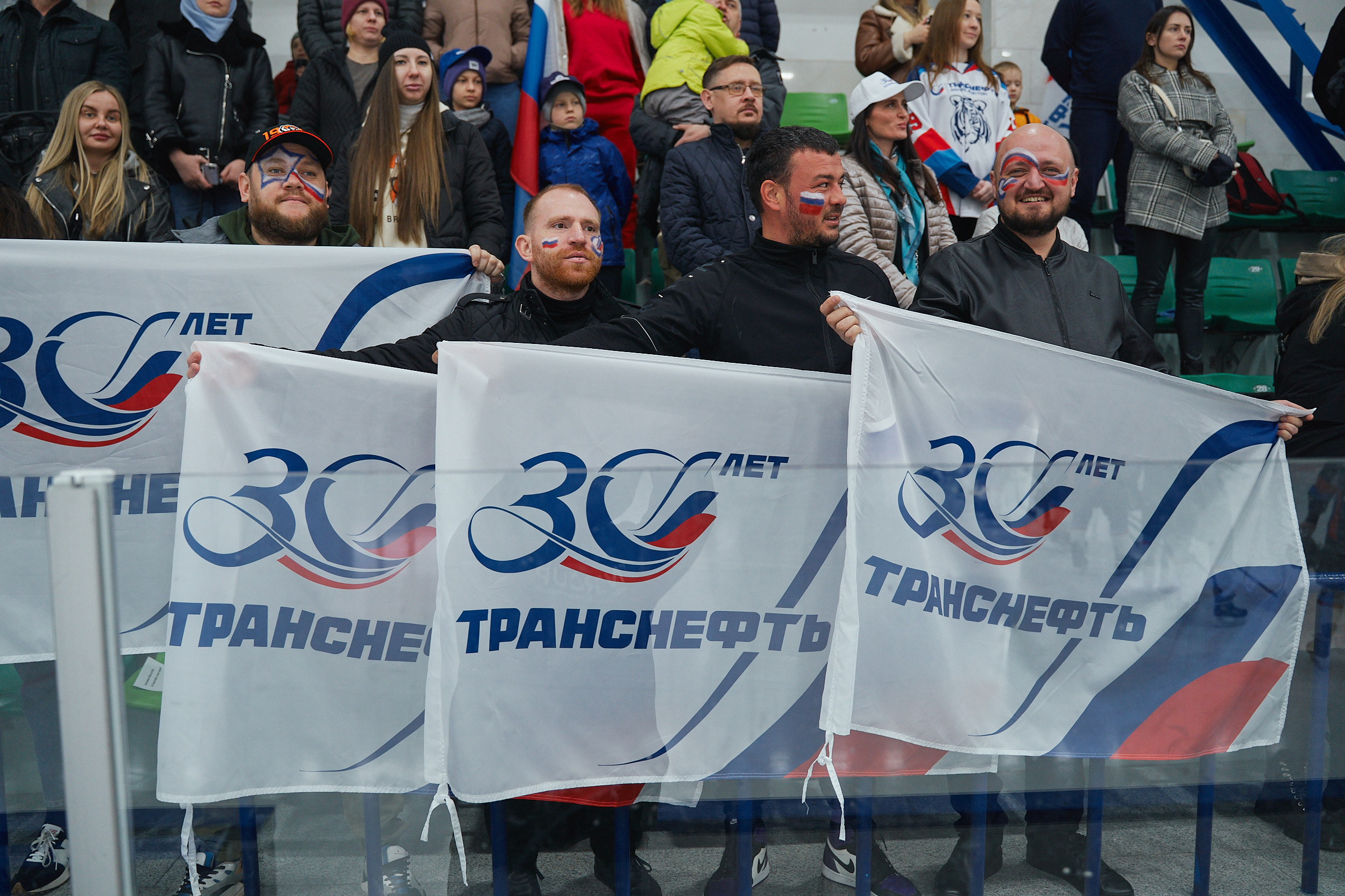 Транснефть и Газпром дружеский матч по хоккею. Фотограф в Хабаровске