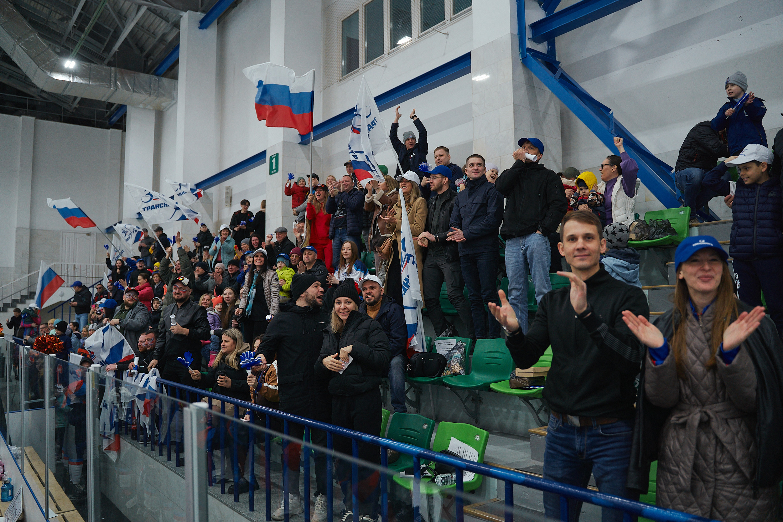 Транснефть и Газпром дружеский матч по хоккею. Фотограф в Хабаровске