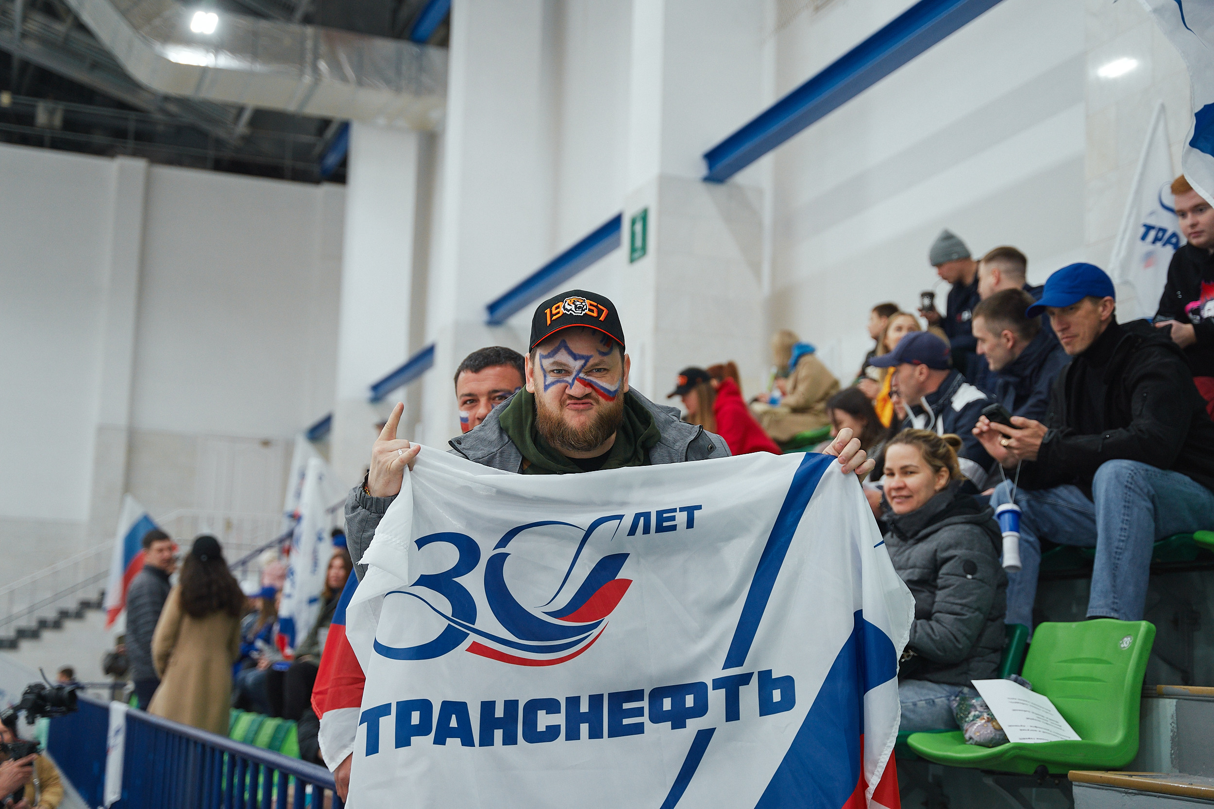 Транснефть и Газпром дружеский матч по хоккею. Фотограф в Хабаровске