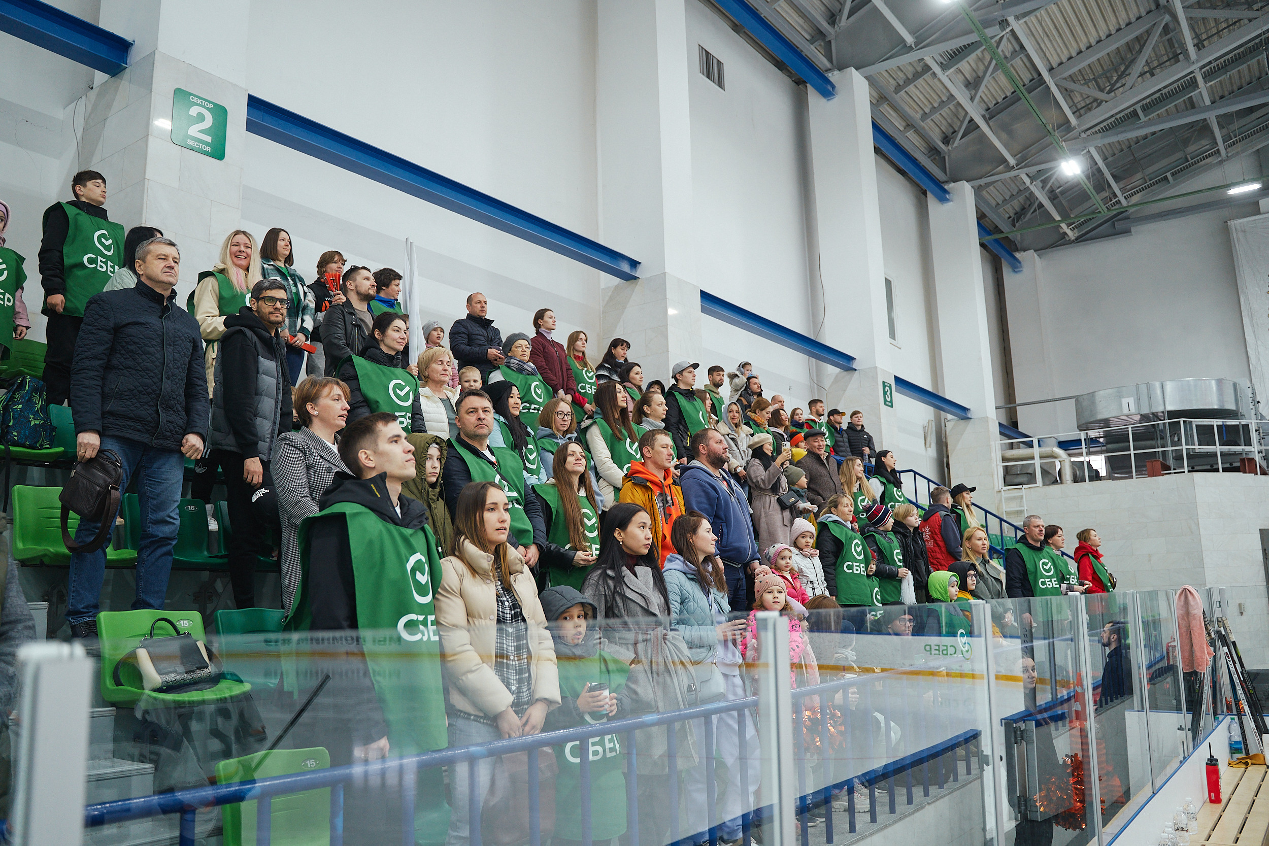 Транснефть и Газпром дружеский матч по хоккею. Фотограф в Хабаровске