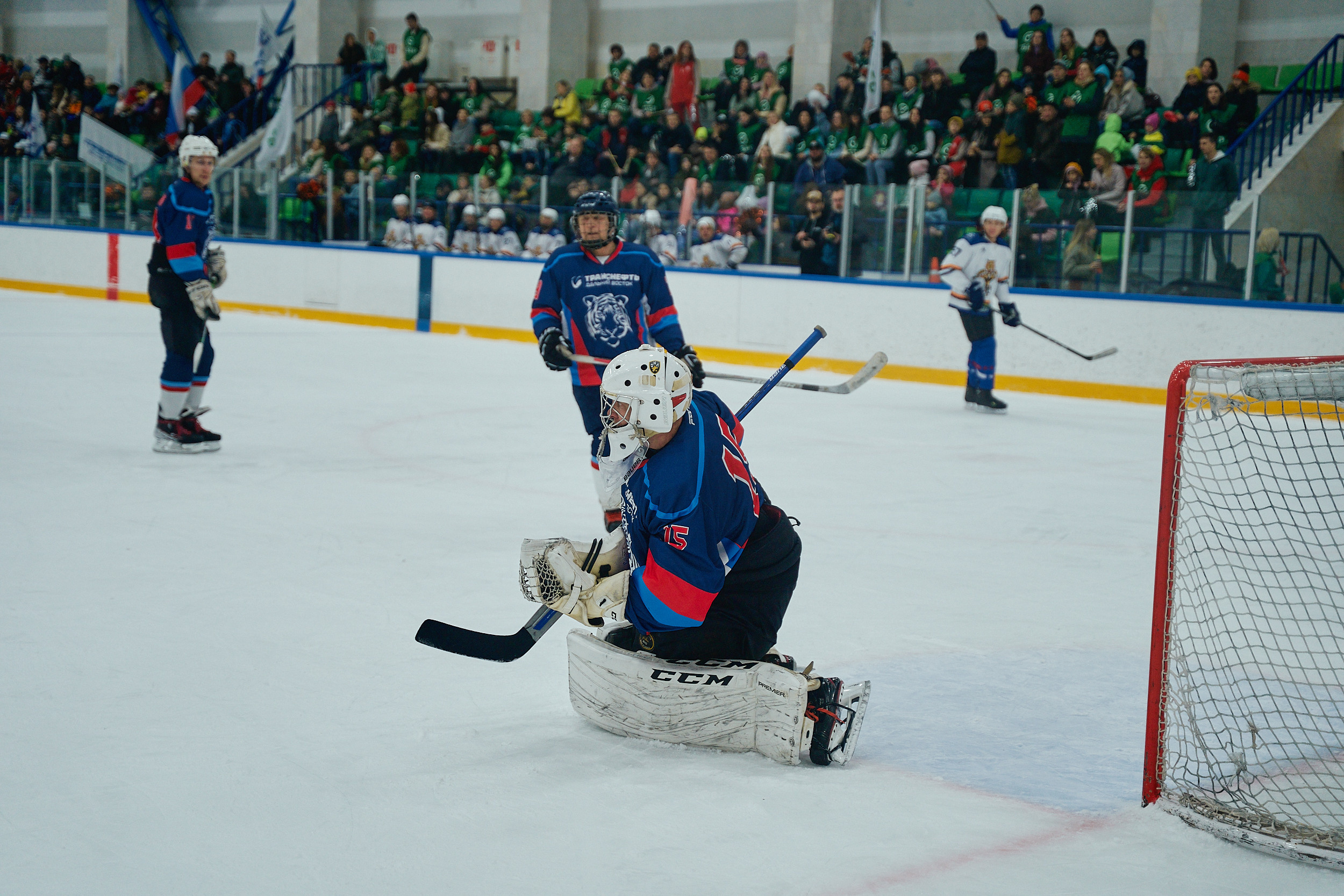 Транснефть и Газпром дружеский матч по хоккею. Фотограф в Хабаровске