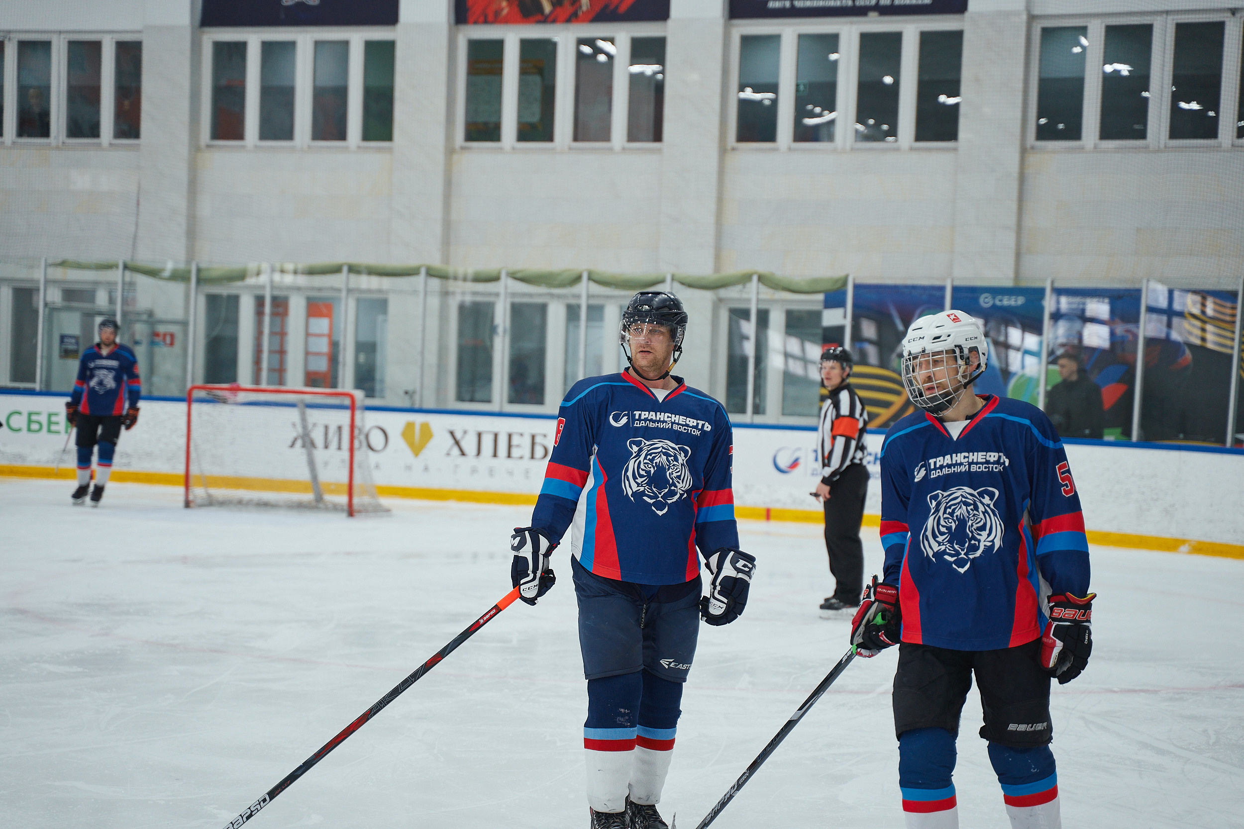 Транснефть и Газпром дружеский матч по хоккею. Фотограф в Хабаровске