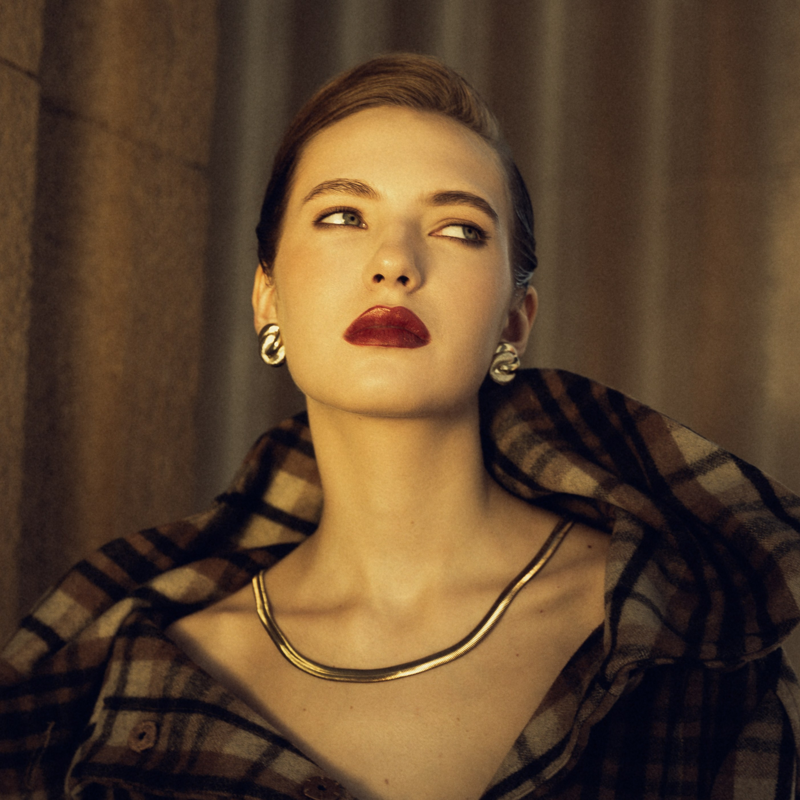 MARIA. TUTSARKIS — Art Director | Stylist | Photographer