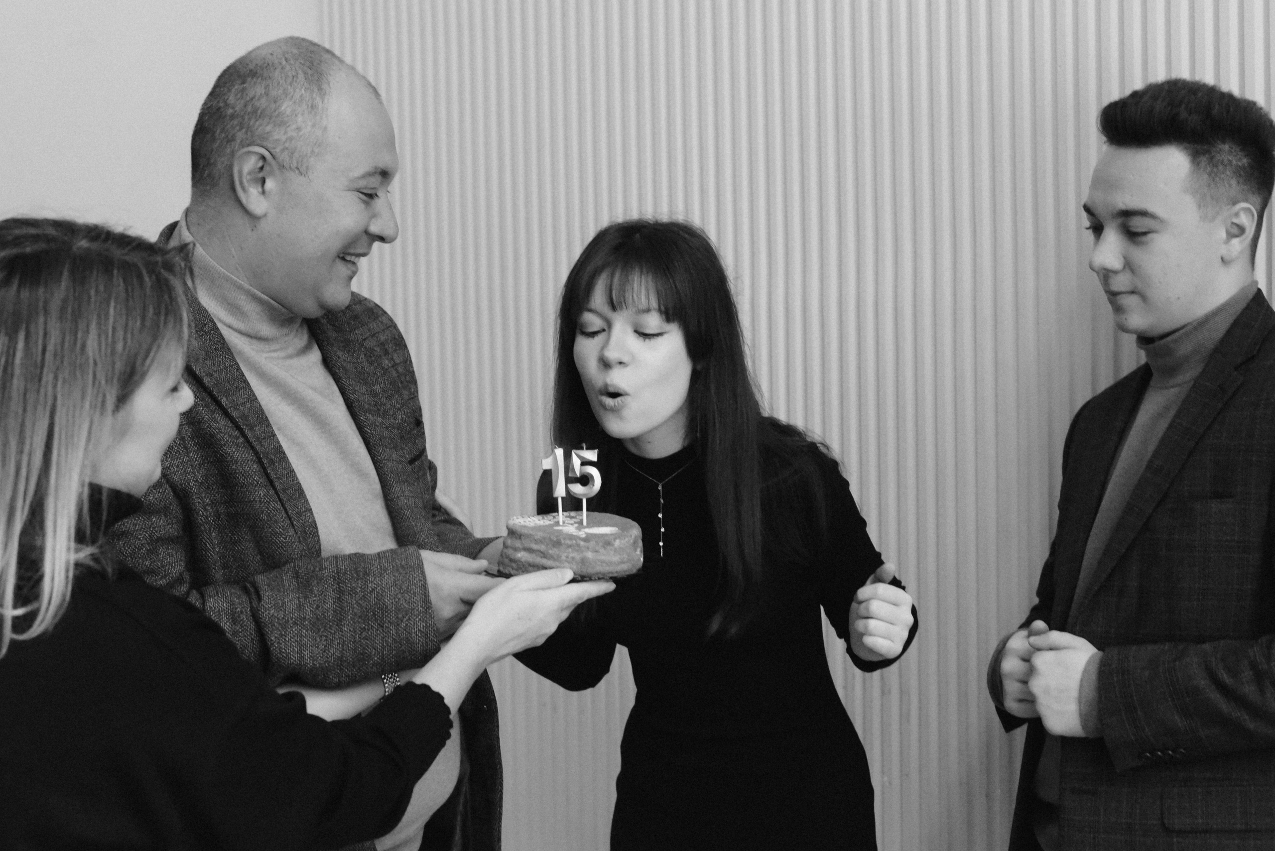 Молодые родители и взрослые дети. Фотограф Лола Волна, город Москва