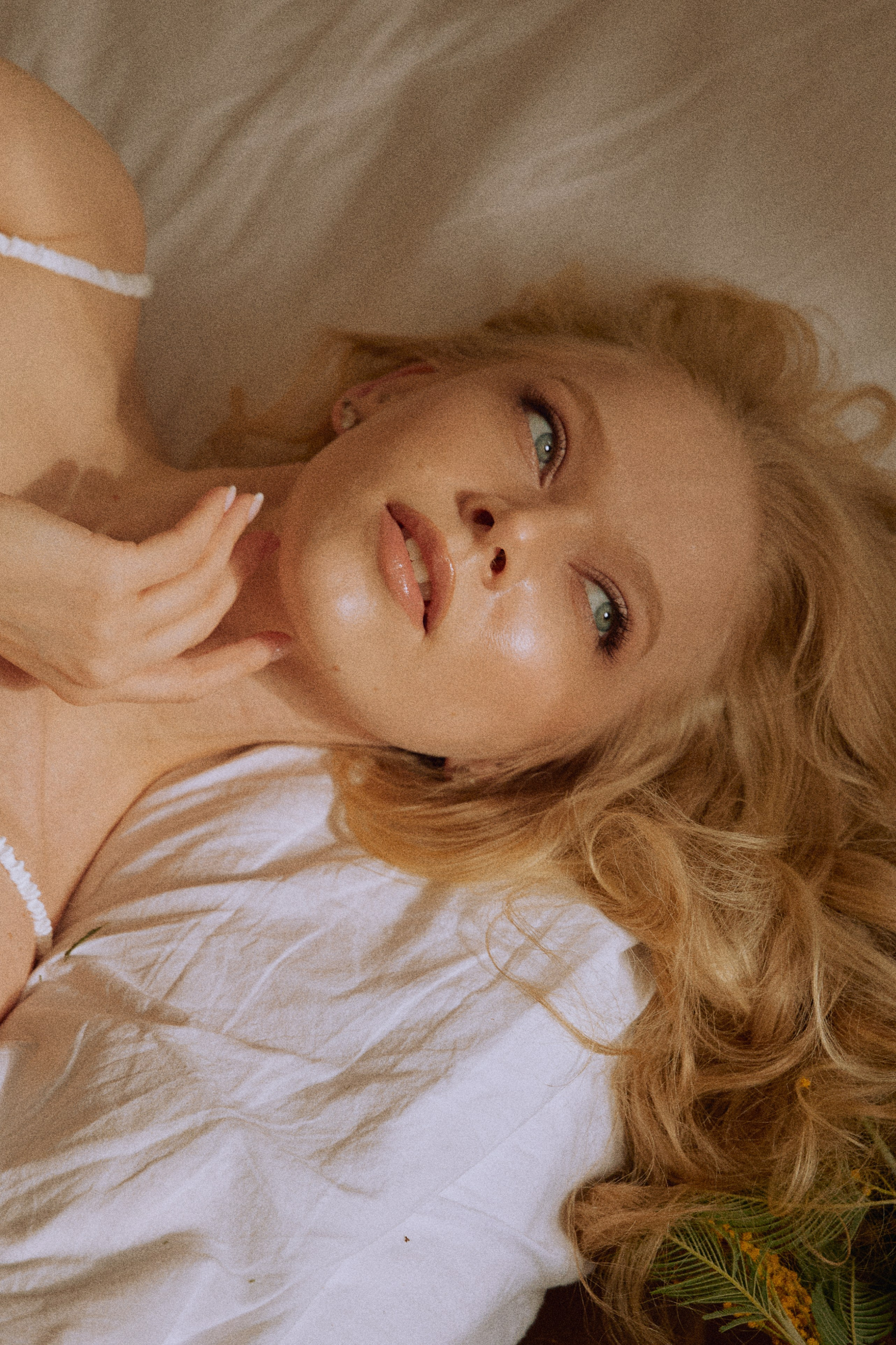 Катя в «Ля Мезон». Екатерина Богданова — портретный фотограф в Екатеринбурге | контент фото и видео съемка для бизнеса