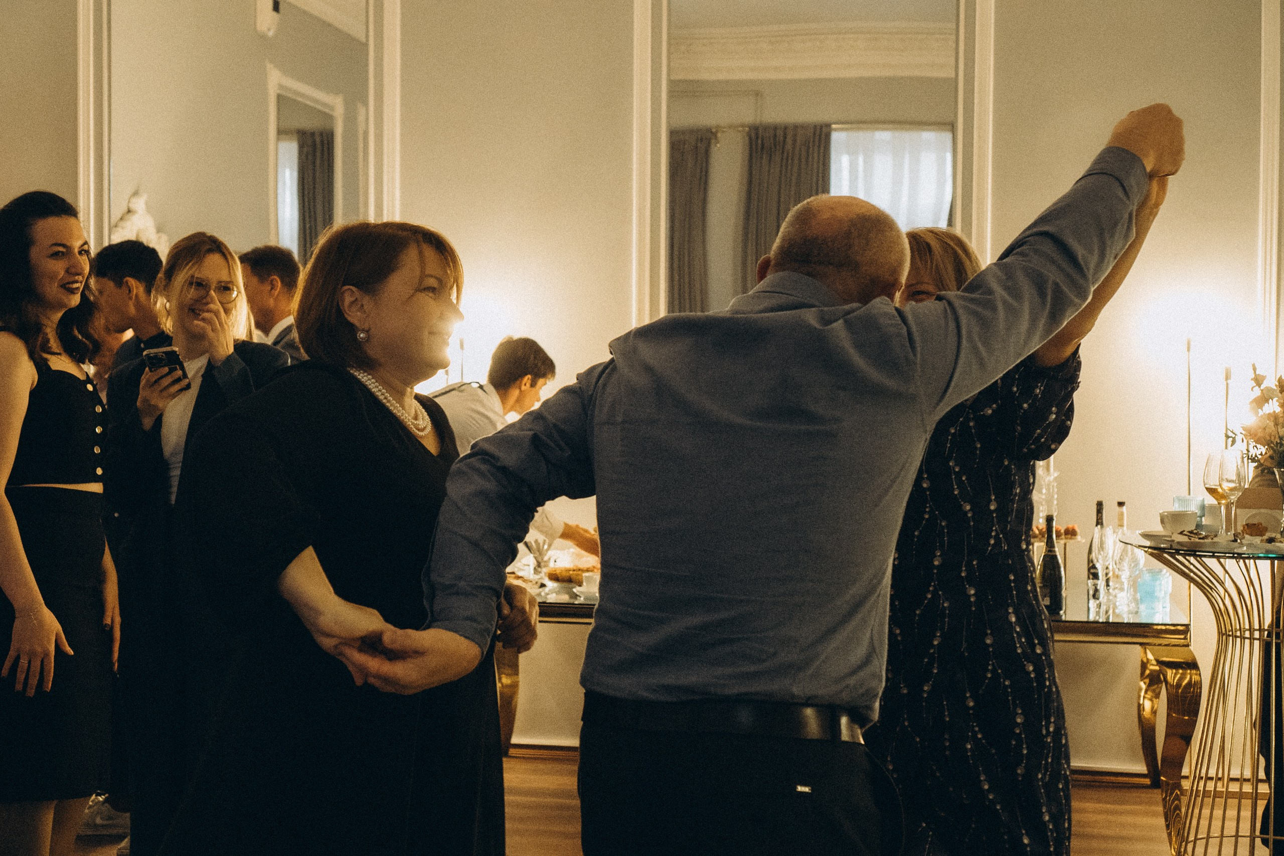 СЬЕМКА РЕПОРТАЖ В ЗАГСЕ (2 ДВОРЕЦ). Профессиональный фотограф, Санкт-Петербург — Виктория Богомолова