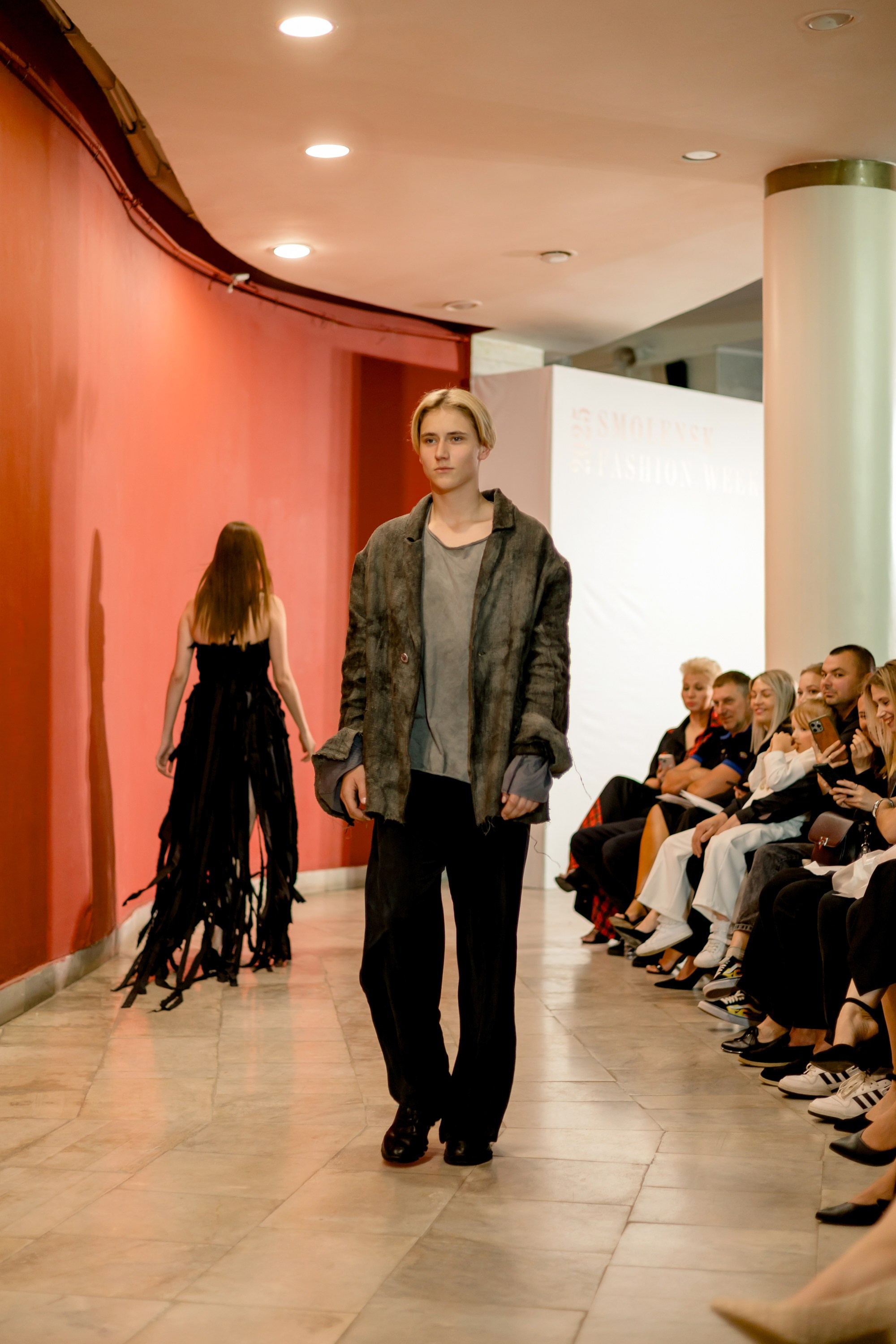 Smolensk Fashion Week 2025_ФИНАЛЬНЫЙ ПОКАЗ ДРАМТЕАТР. Главная