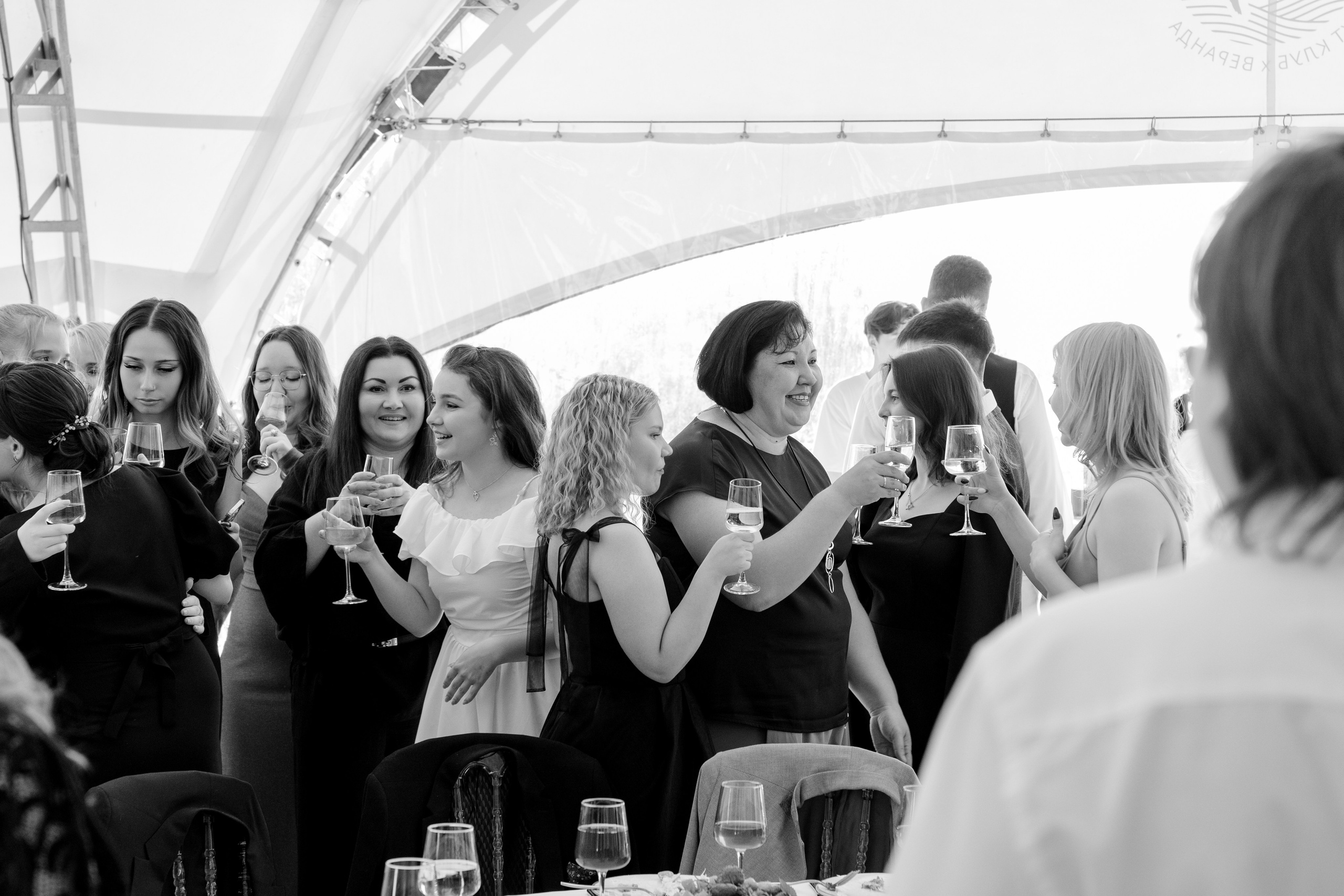 ВЫПУСКНОЙ White Place — Гимназия 52. Свадебный и семейный фотограф Динар Гильмутдинов