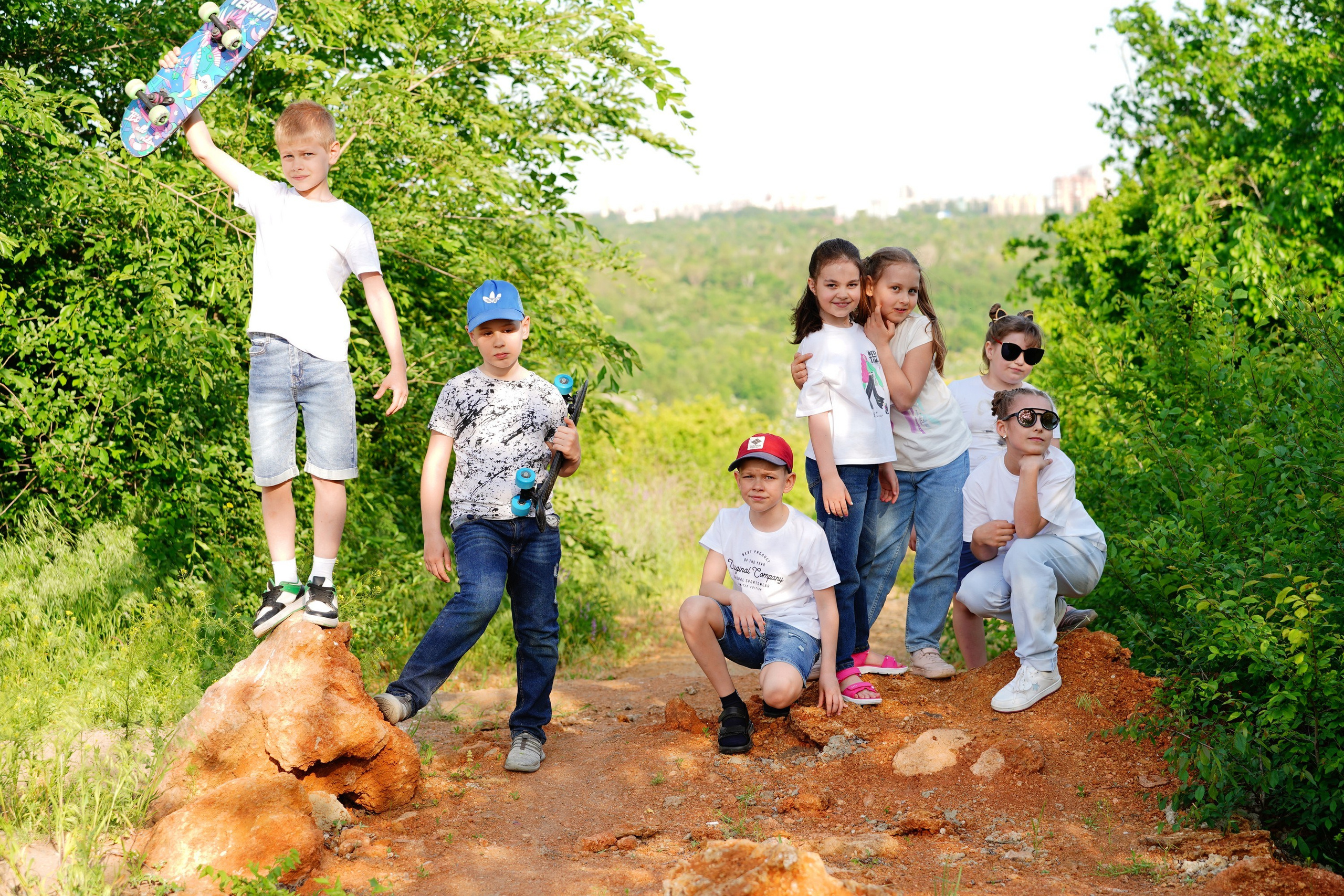 Фотосессия с классом 75 шк 2023. MEMENTO.Выпускные альбомы, школьные, юбилейные и другие книги. Ростов-на-Дону