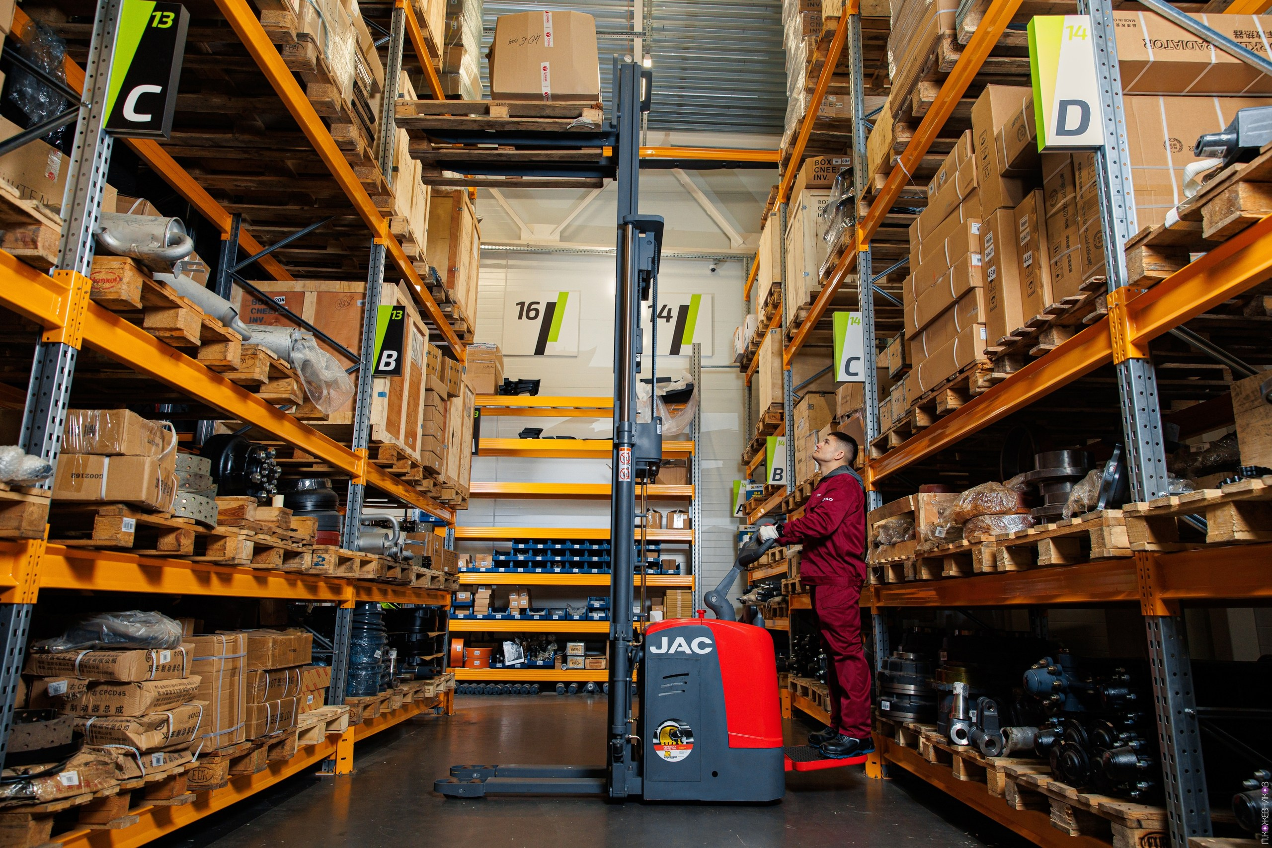 Погрузочная техника Еврокара-плюс. Репортажный и свадебный фотограф в Уфе Павел Кожевников