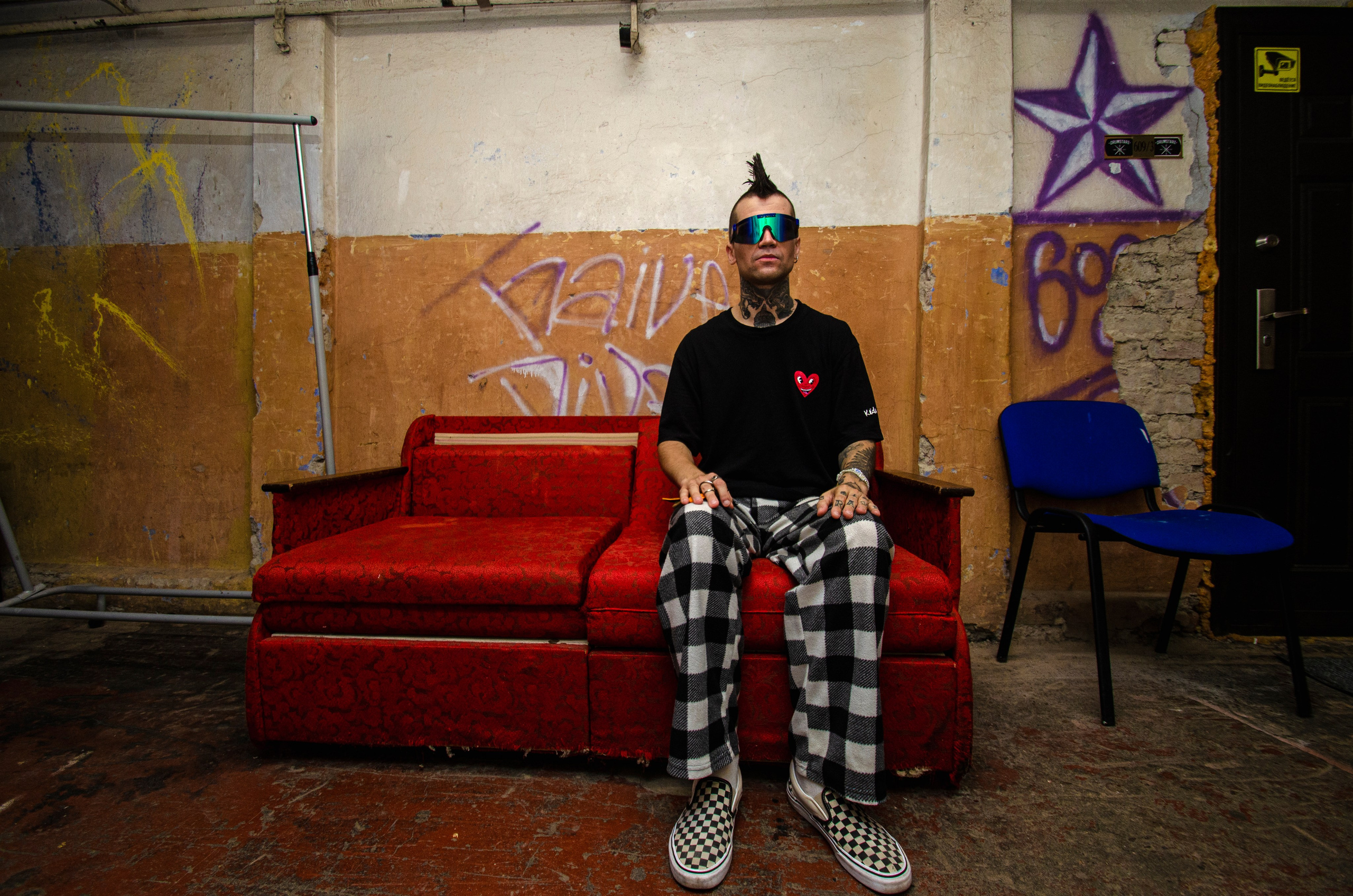 Макс | SQWOZ BAB. ОЧЕНЬ ПЛОХОЙ ФОТОГРАФ