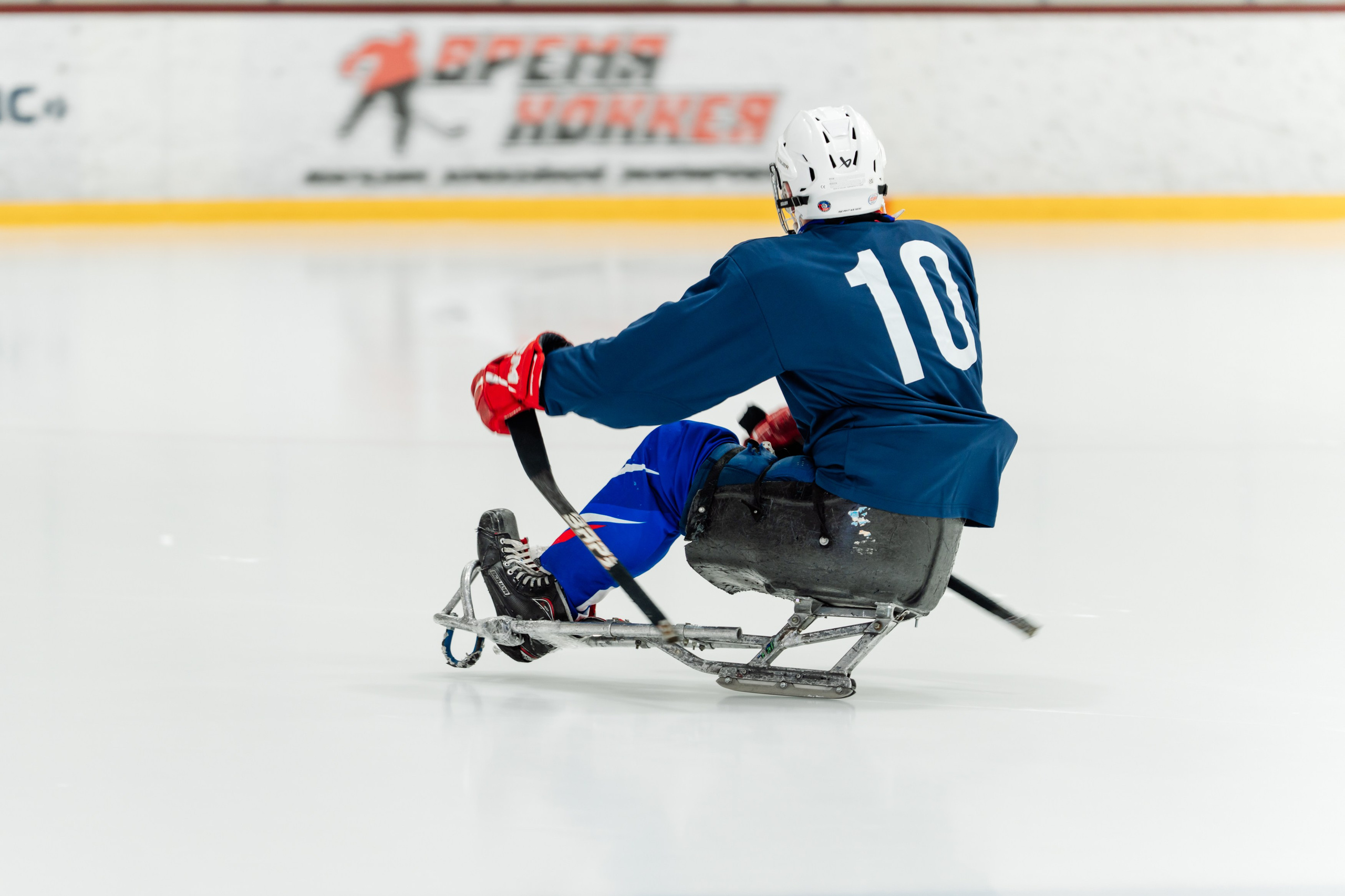 Игра в следж хоккей приуроченная 23.02.26 в арене Сталкер