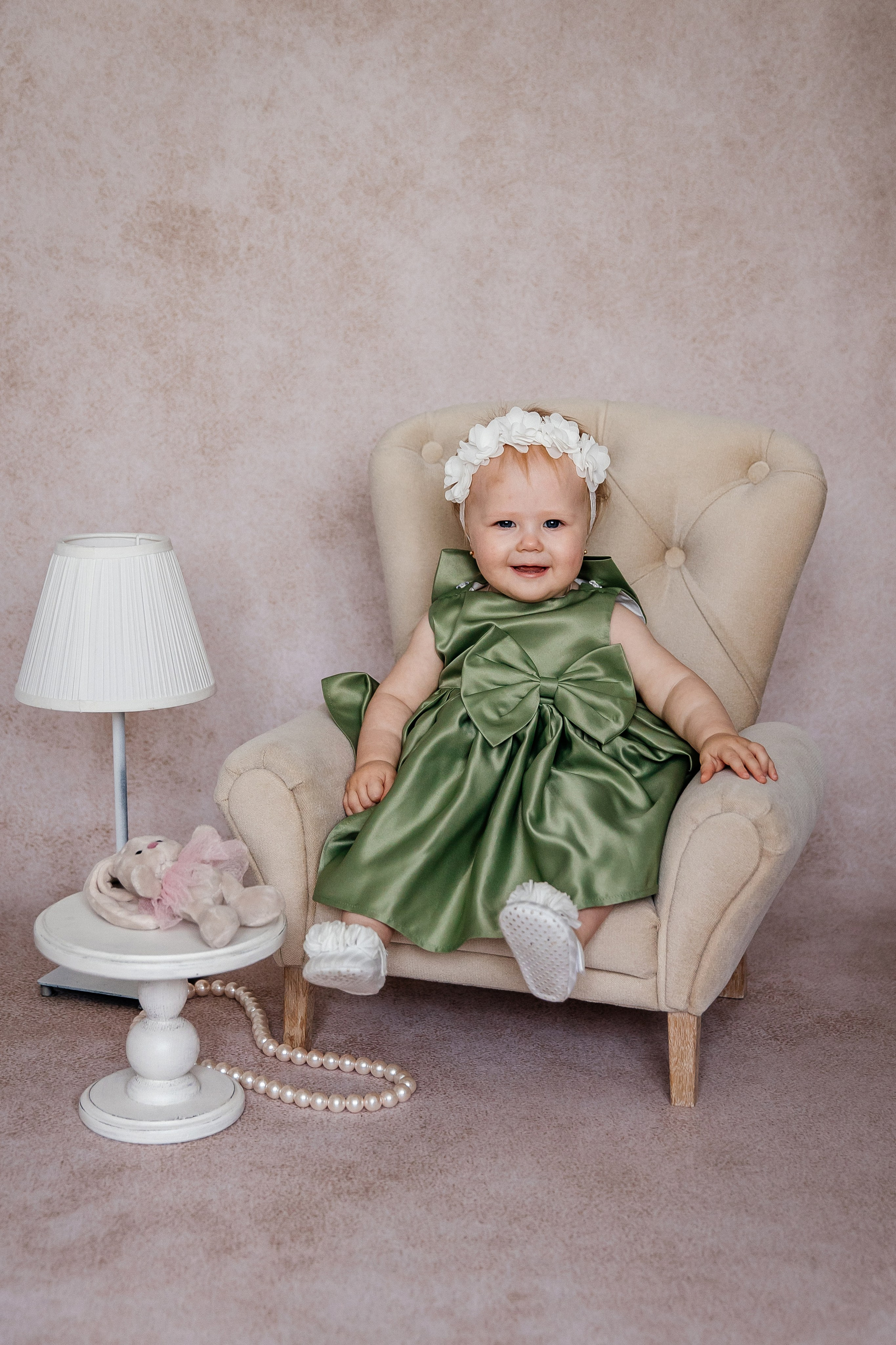 Минимализм (единичка, буквы-кубики, отдельный реквизит на фоне). Детский фотограф, выпускные альбомы в Нижнем Новгороде Бодягина Мария