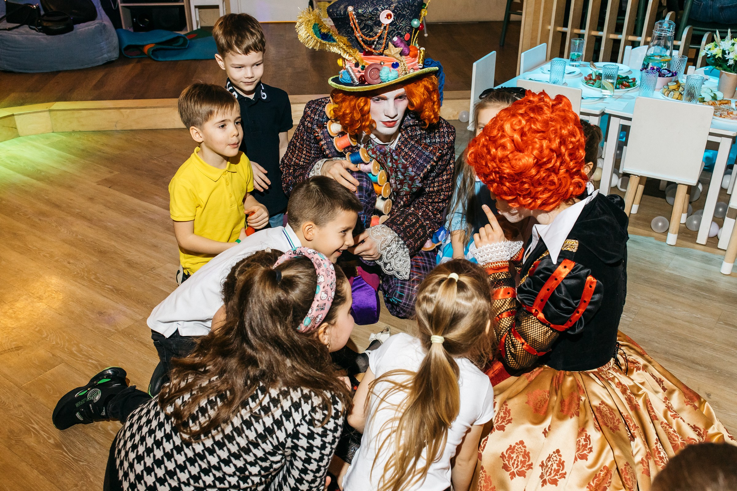 Алиса в стране чудес