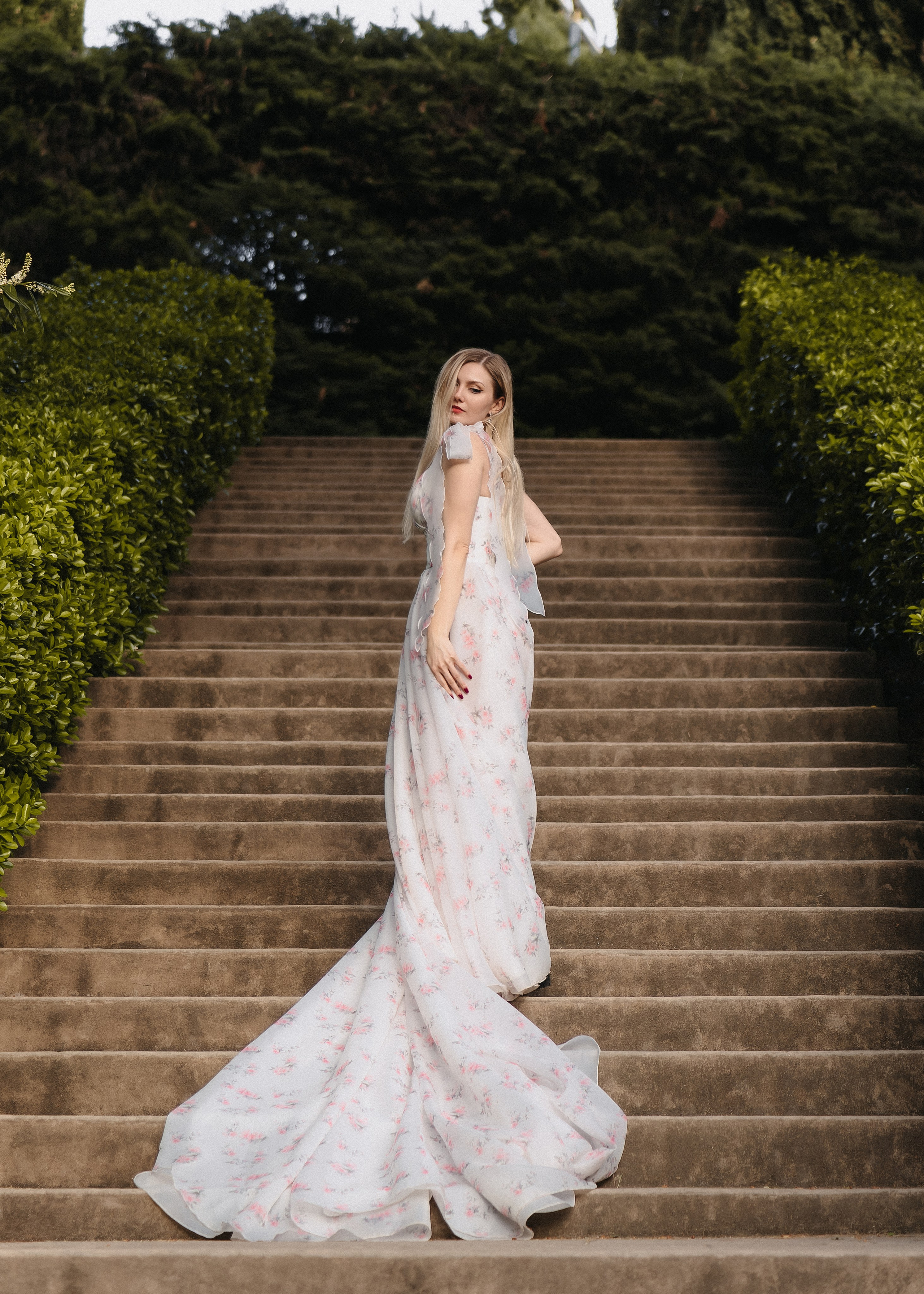 Место для фотосессии в Сочи, Адлере. Красивые свадебные фотосессии. Алина Бернд — свадебный и индивидуальный фотограф в Сочи и Адлере