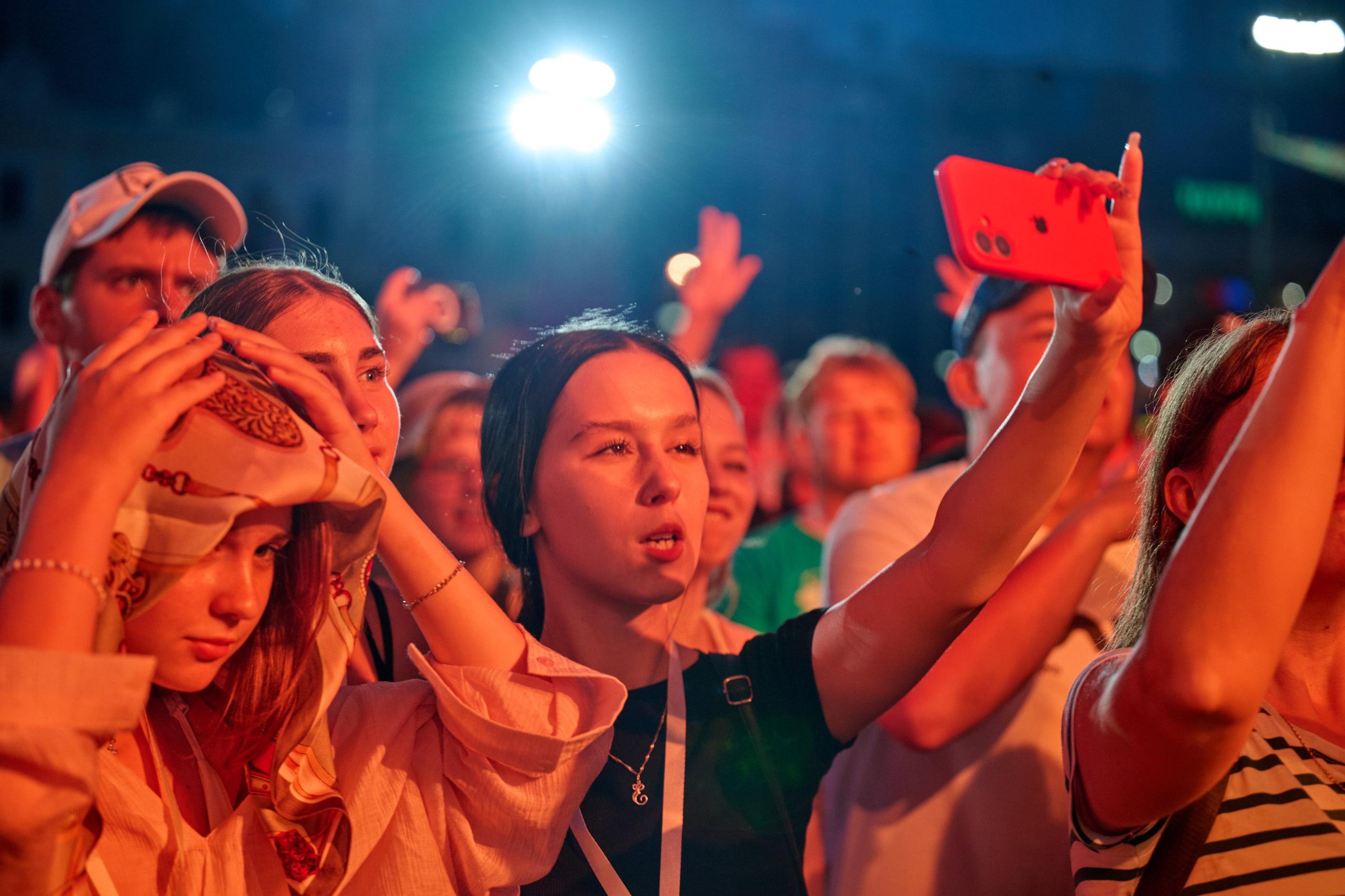 День молодежи вечерняя программа. Профессиональный репортажный фотограф Инесса Иминова
