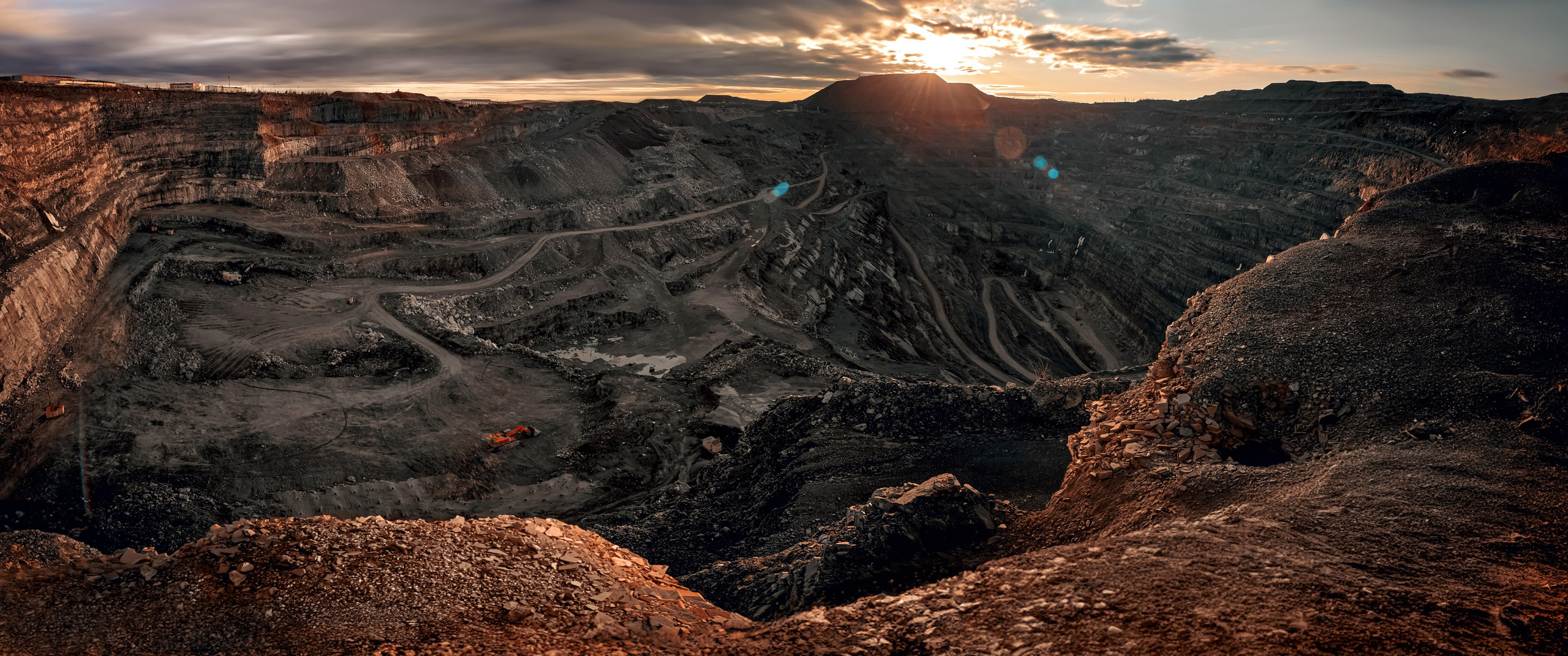 Карагайский карьер г. Сатка «Группа Магнезит». Фотограф Яковлев Роман — Красноярск